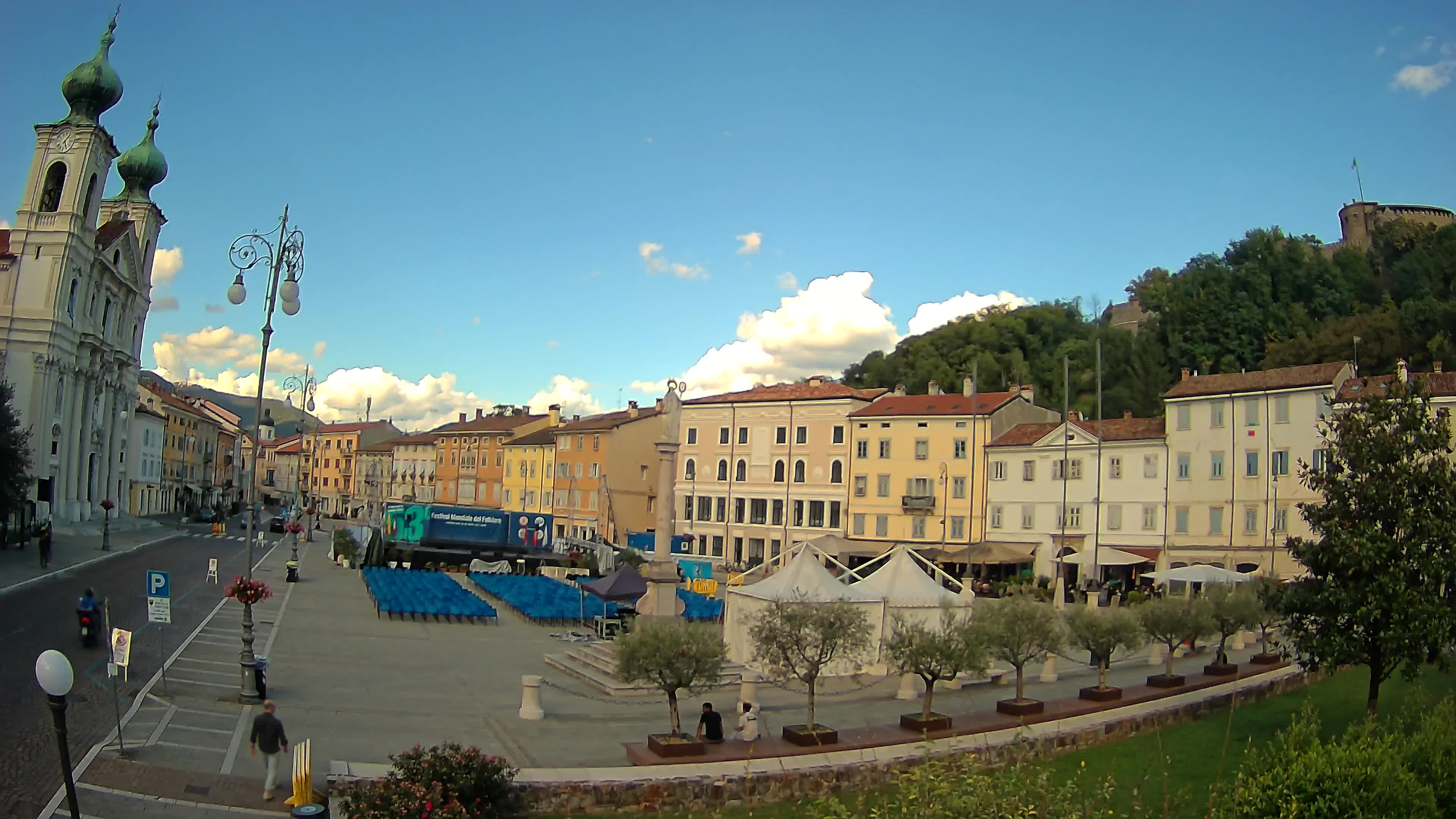 Gorizia – Plaza Vittoria – iglesia de San Pedro. Ignacio