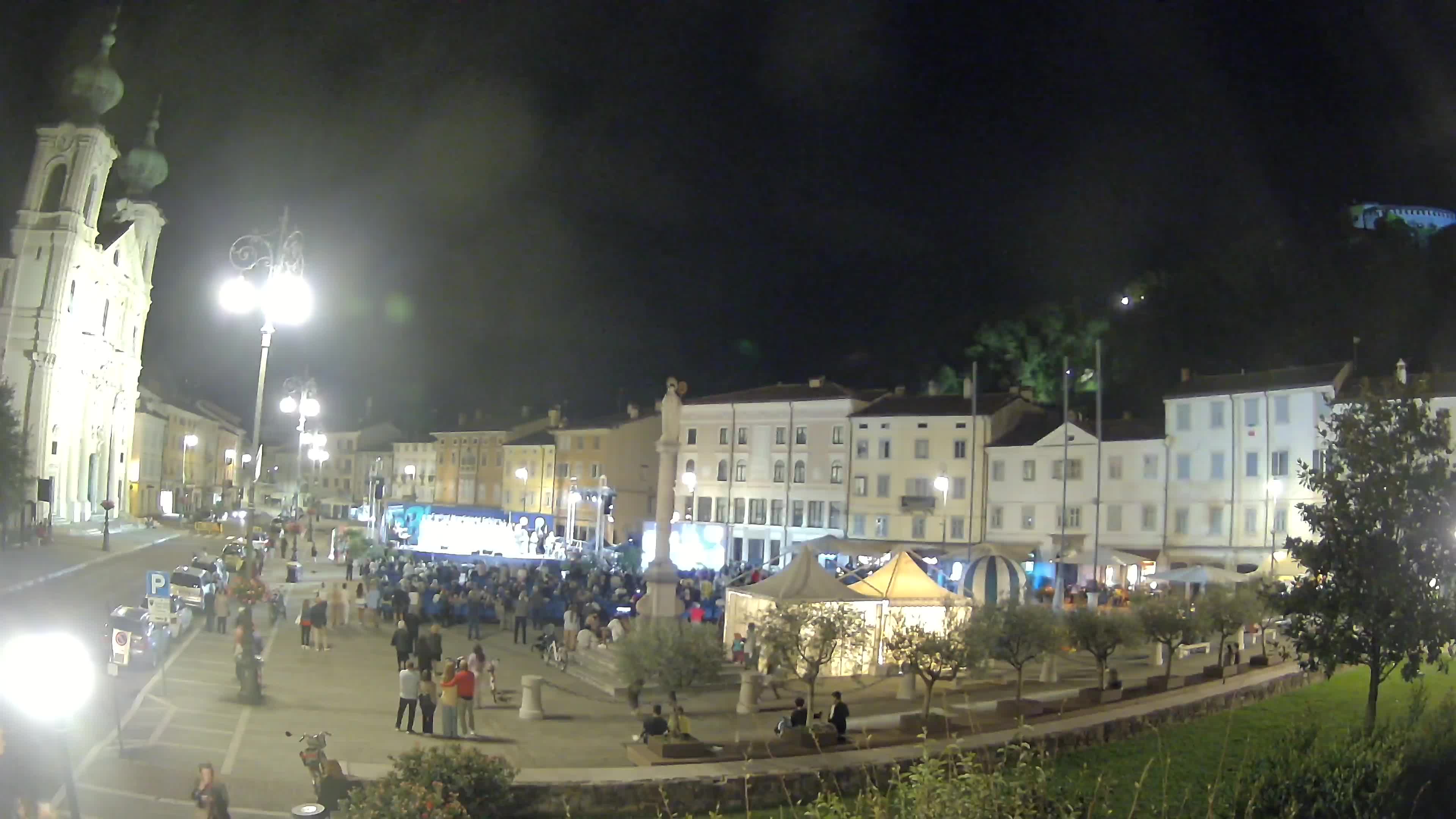 Gorizia – Plaza Vittoria – iglesia de San Pedro. Ignacio