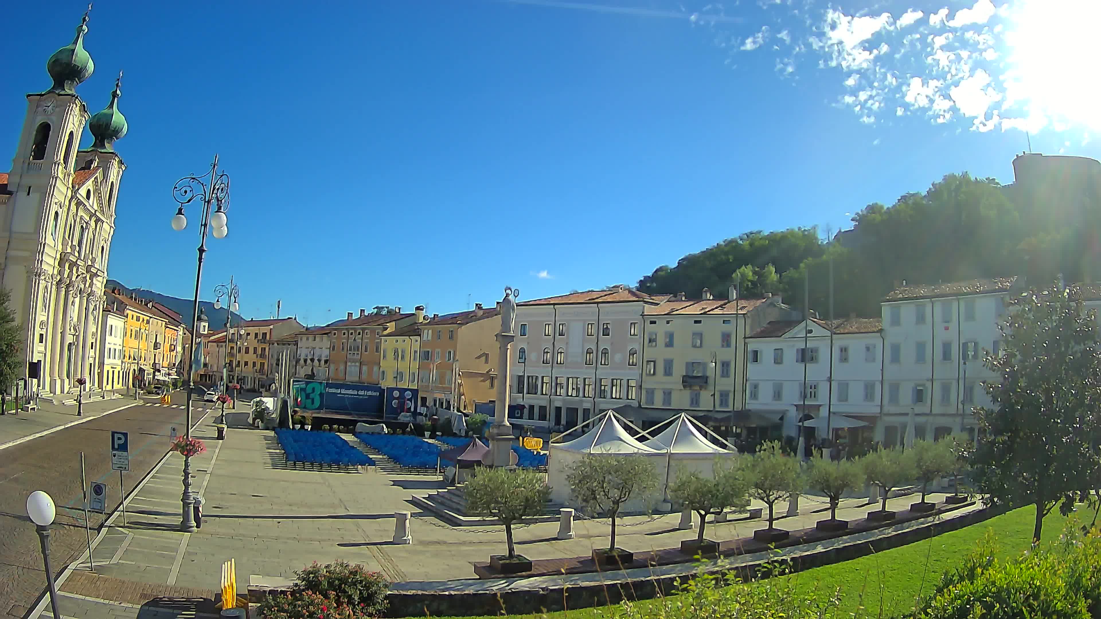 Gorizia Piazza della Vittoria e chiesa di S. Ignazio