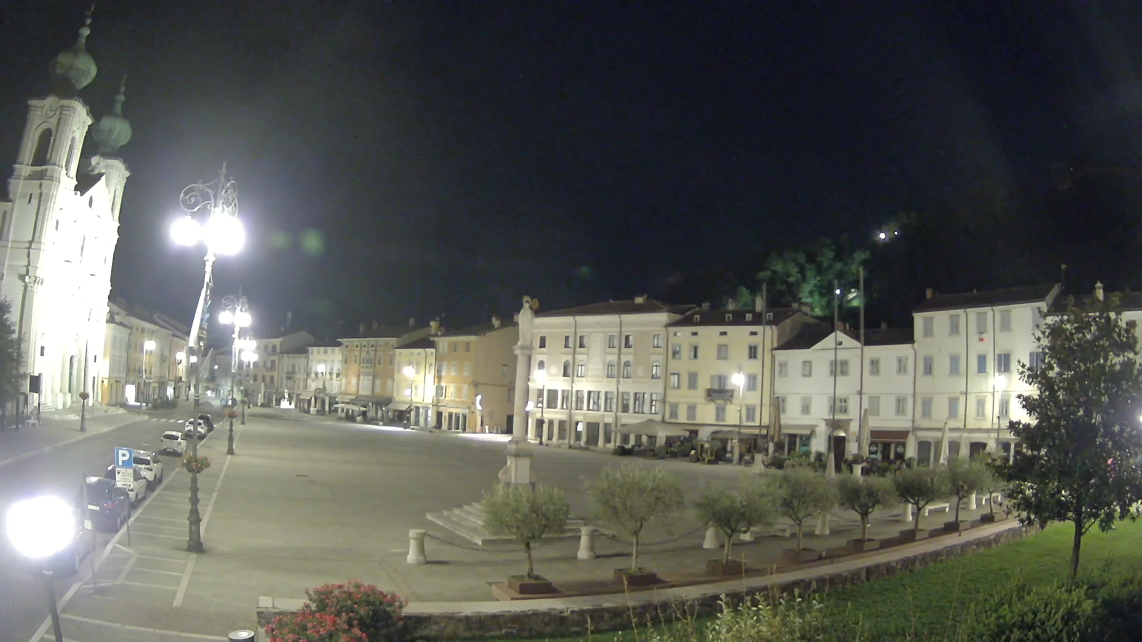 Gorizia – Plaza Vittoria – iglesia de San Pedro. Ignacio