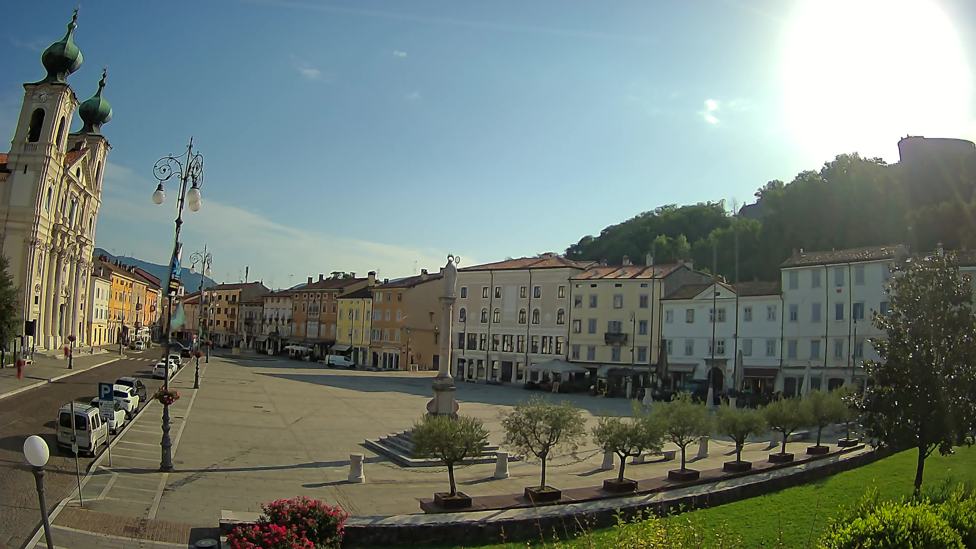 Gorizia – Plaza Vittoria – iglesia de San Pedro. Ignacio