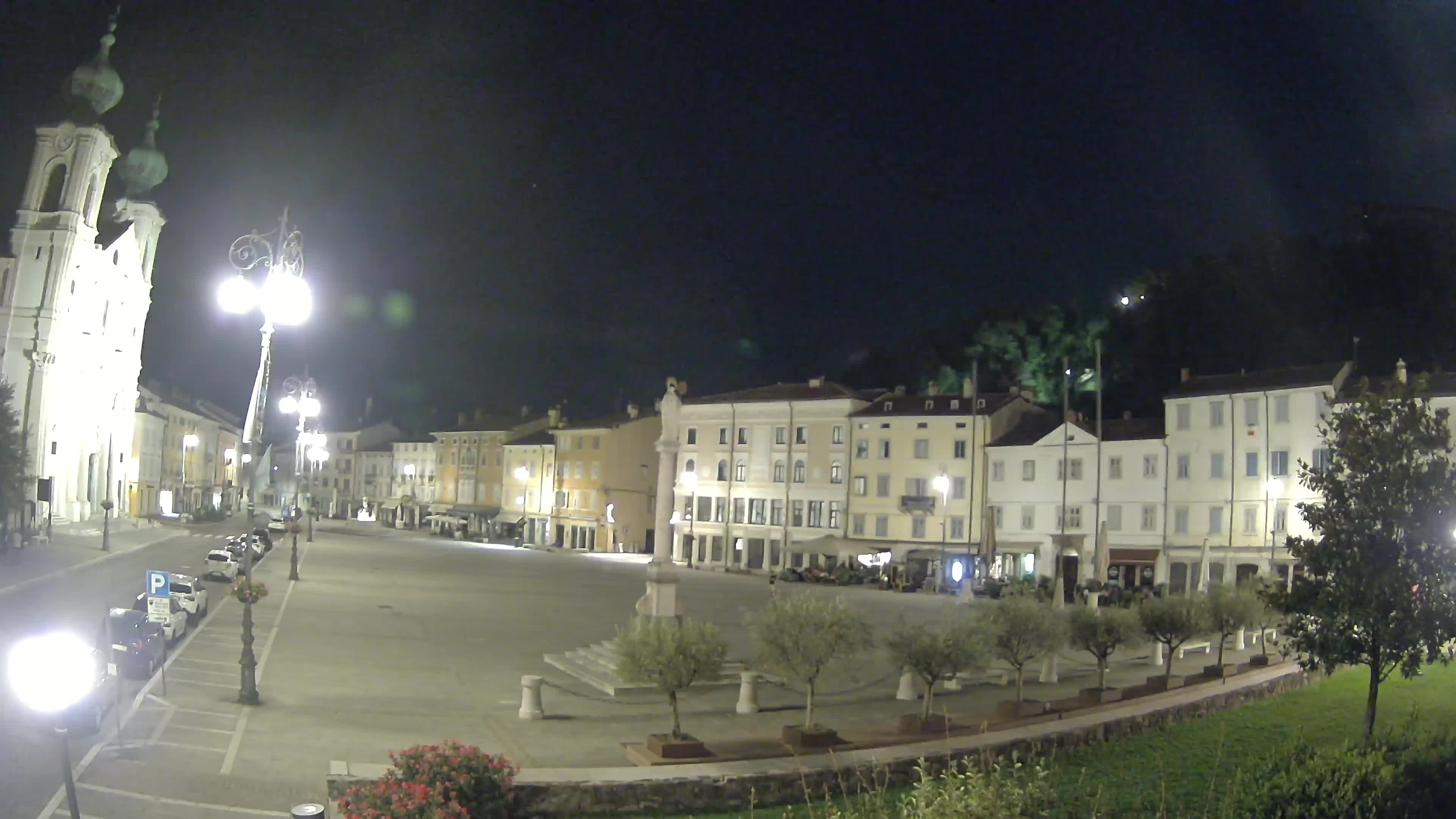 Gorizia – Plaza Vittoria – iglesia de San Pedro. Ignacio