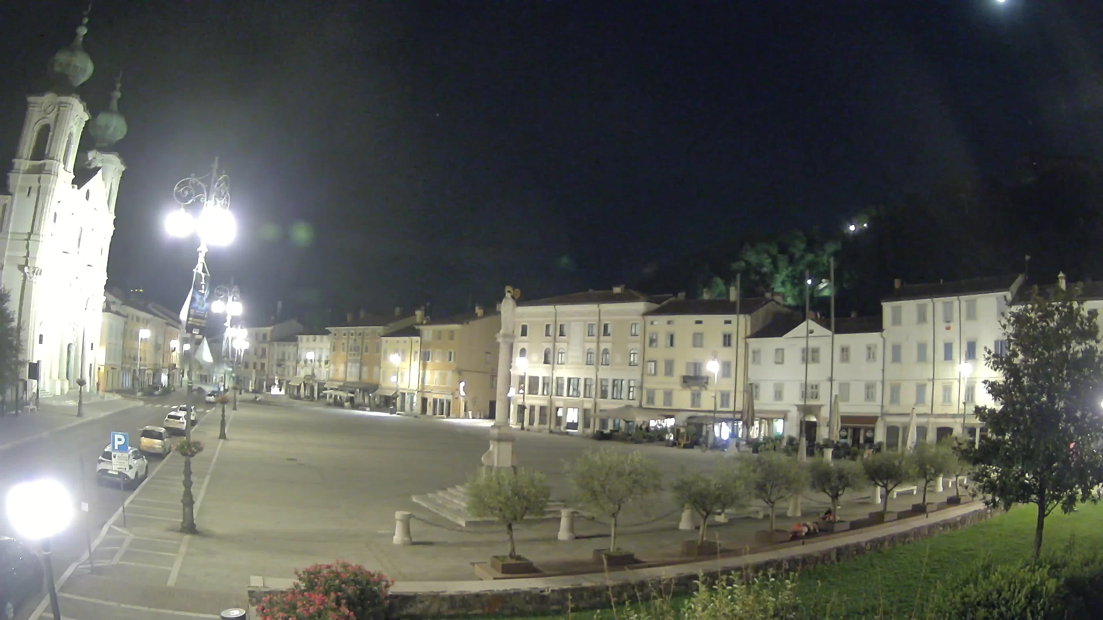 Gorizia – Plaza Vittoria – iglesia de San Pedro. Ignacio