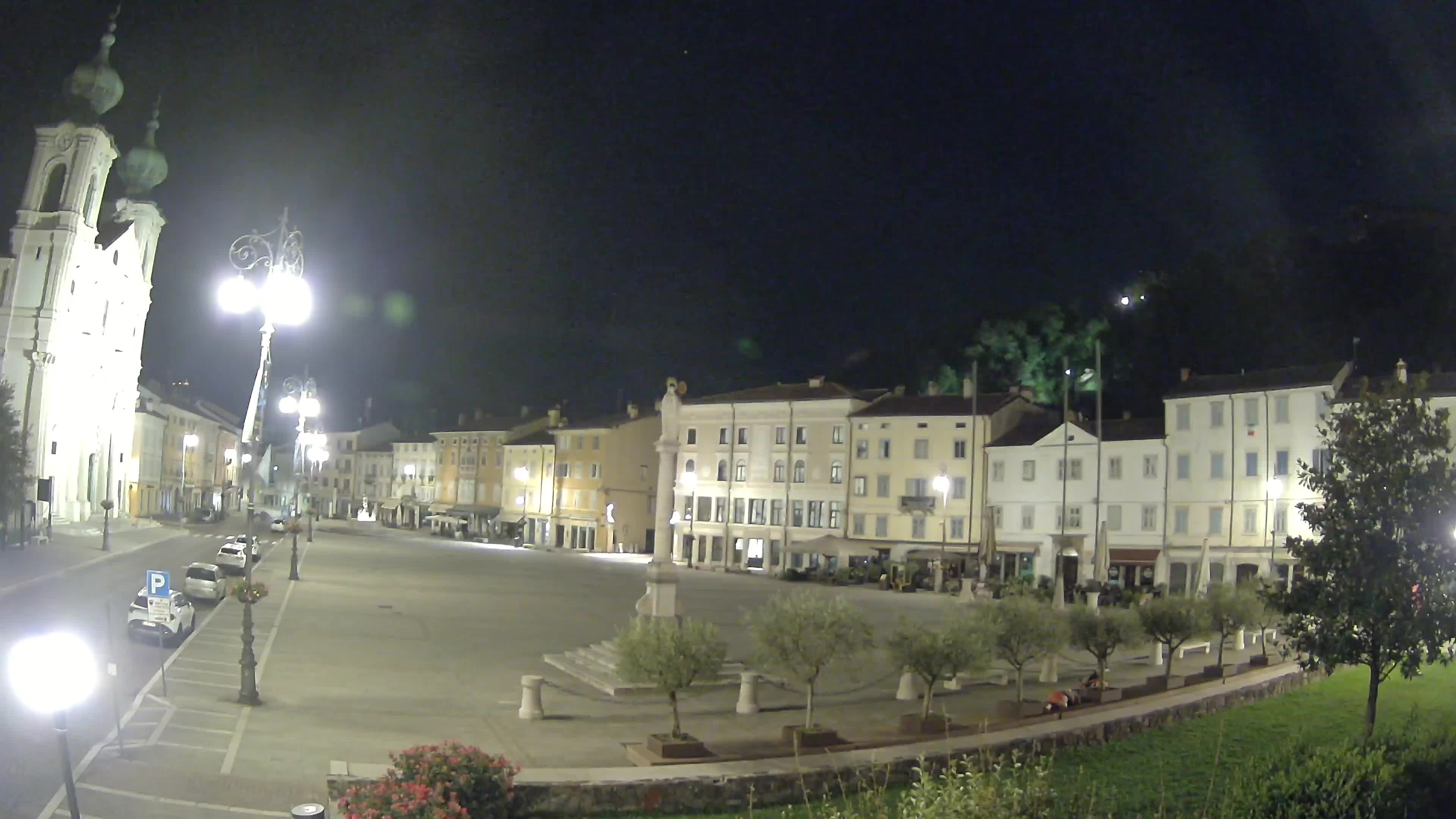 Gorizia – Plaza Vittoria – iglesia de San Pedro. Ignacio