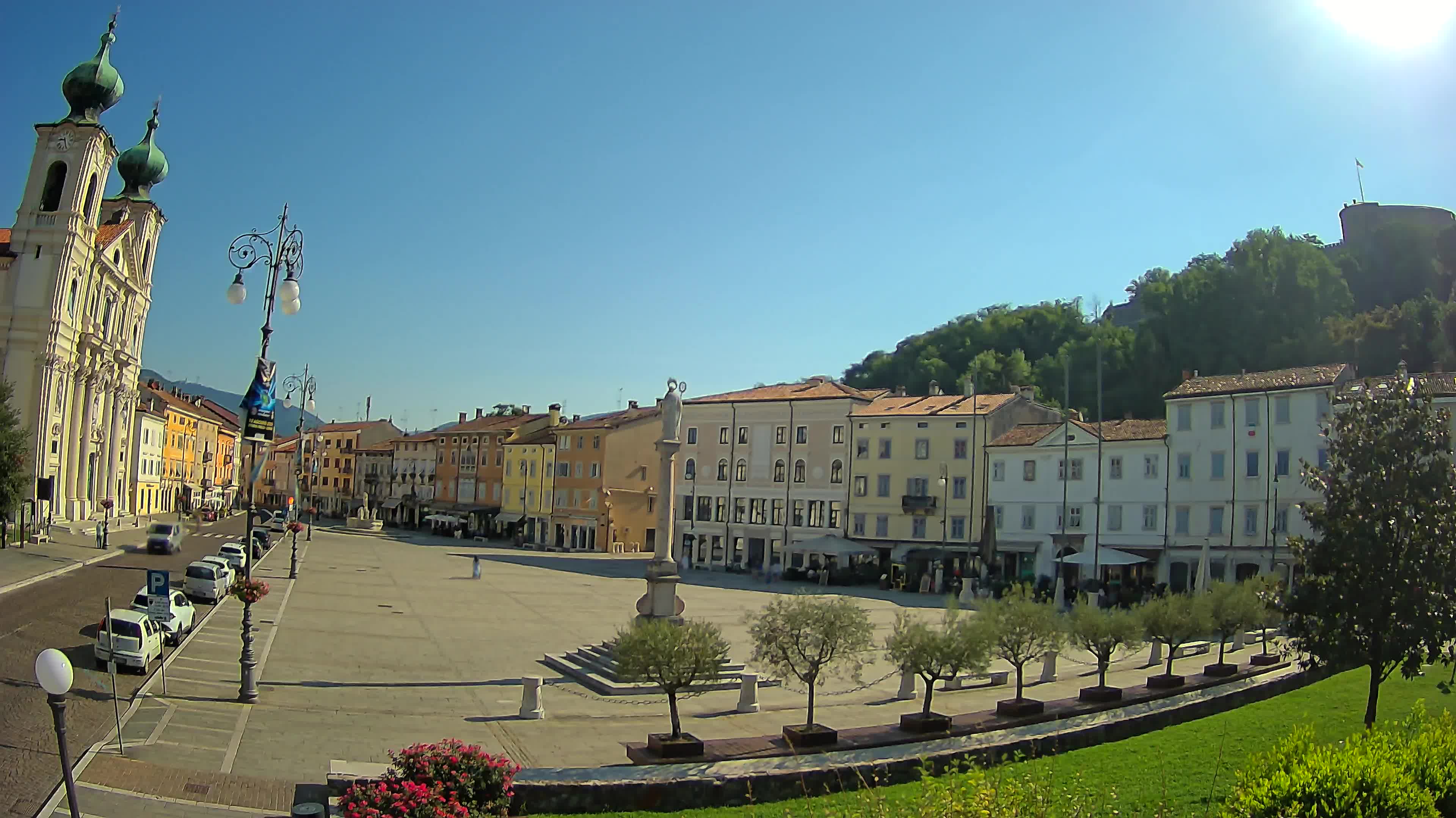 Gorizia – Plaza Vittoria – iglesia de San Pedro. Ignacio