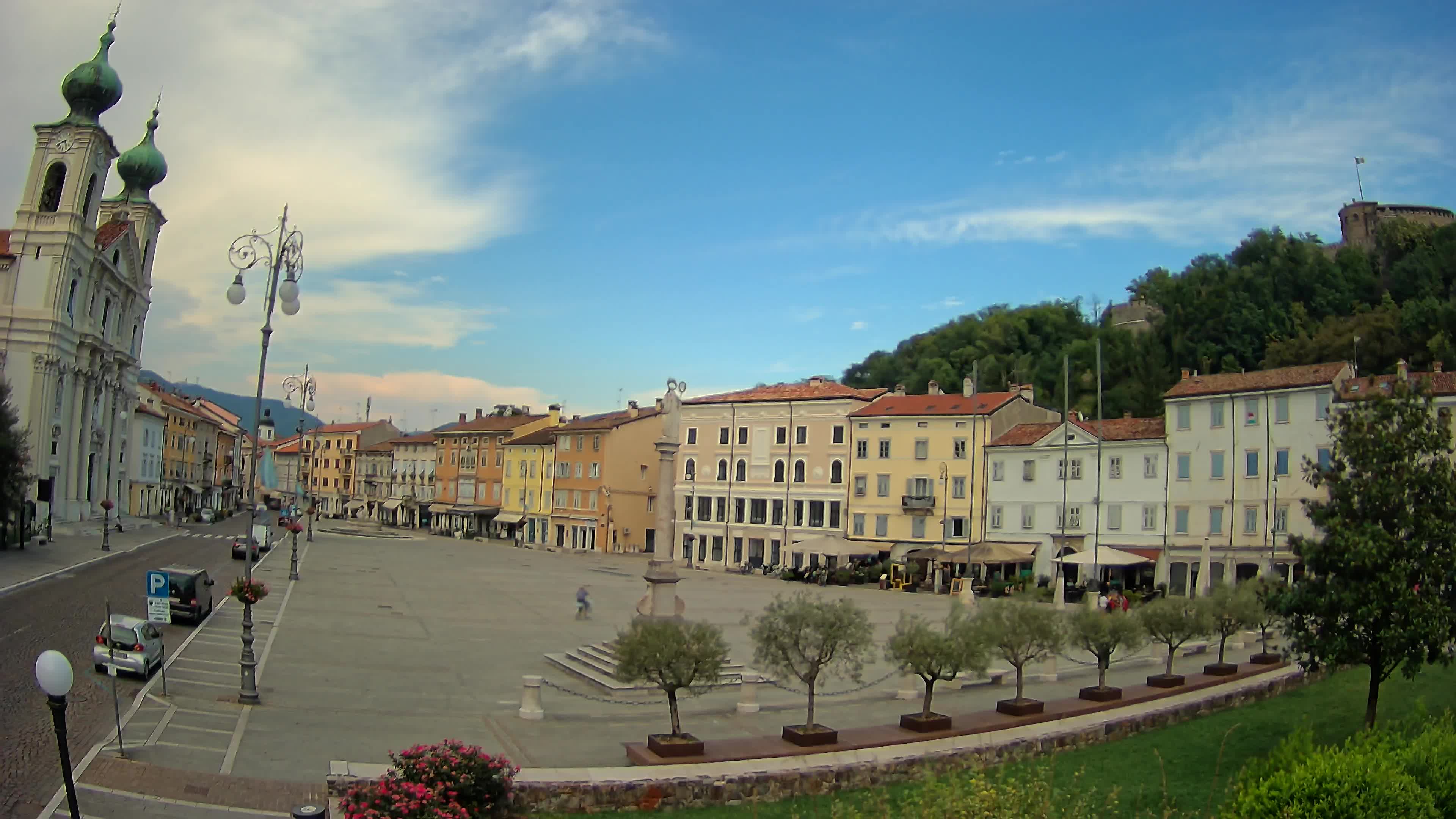 Gorizia – Plaza Vittoria – iglesia de San Pedro. Ignacio