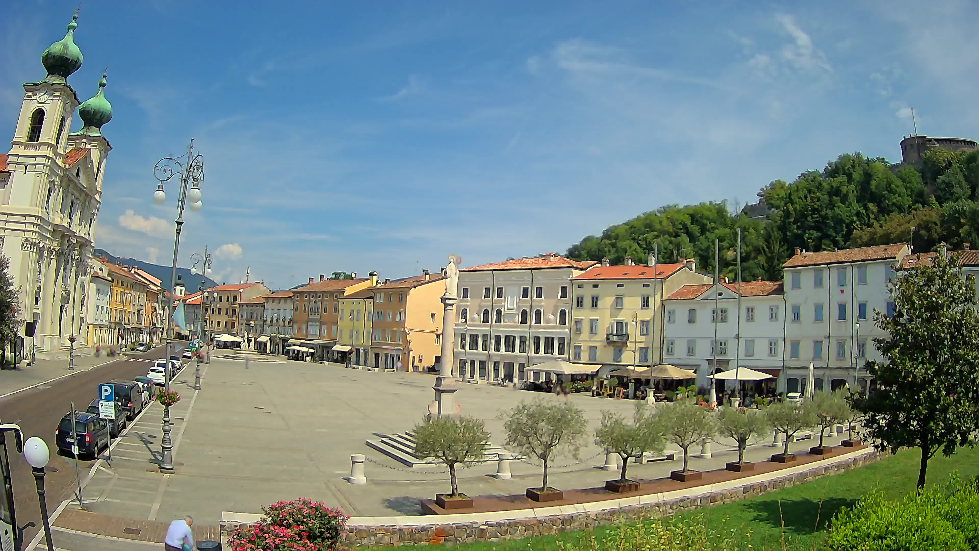Gorizia Piazza della Vittoria e chiesa di S. Ignazio