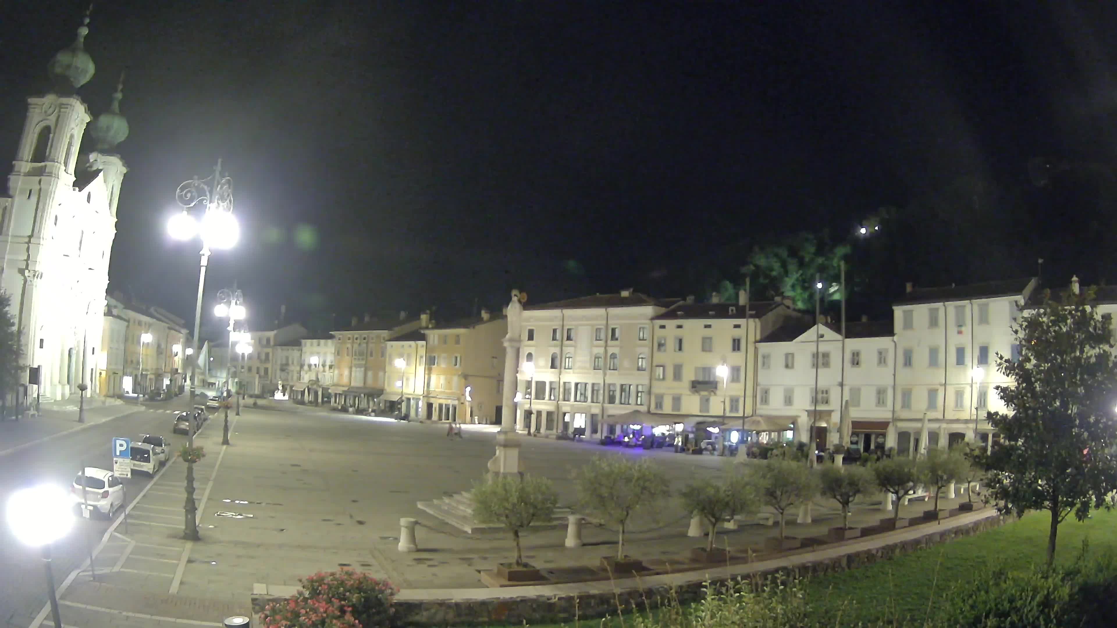 Gorizia – Plaza Vittoria – iglesia de San Pedro. Ignacio