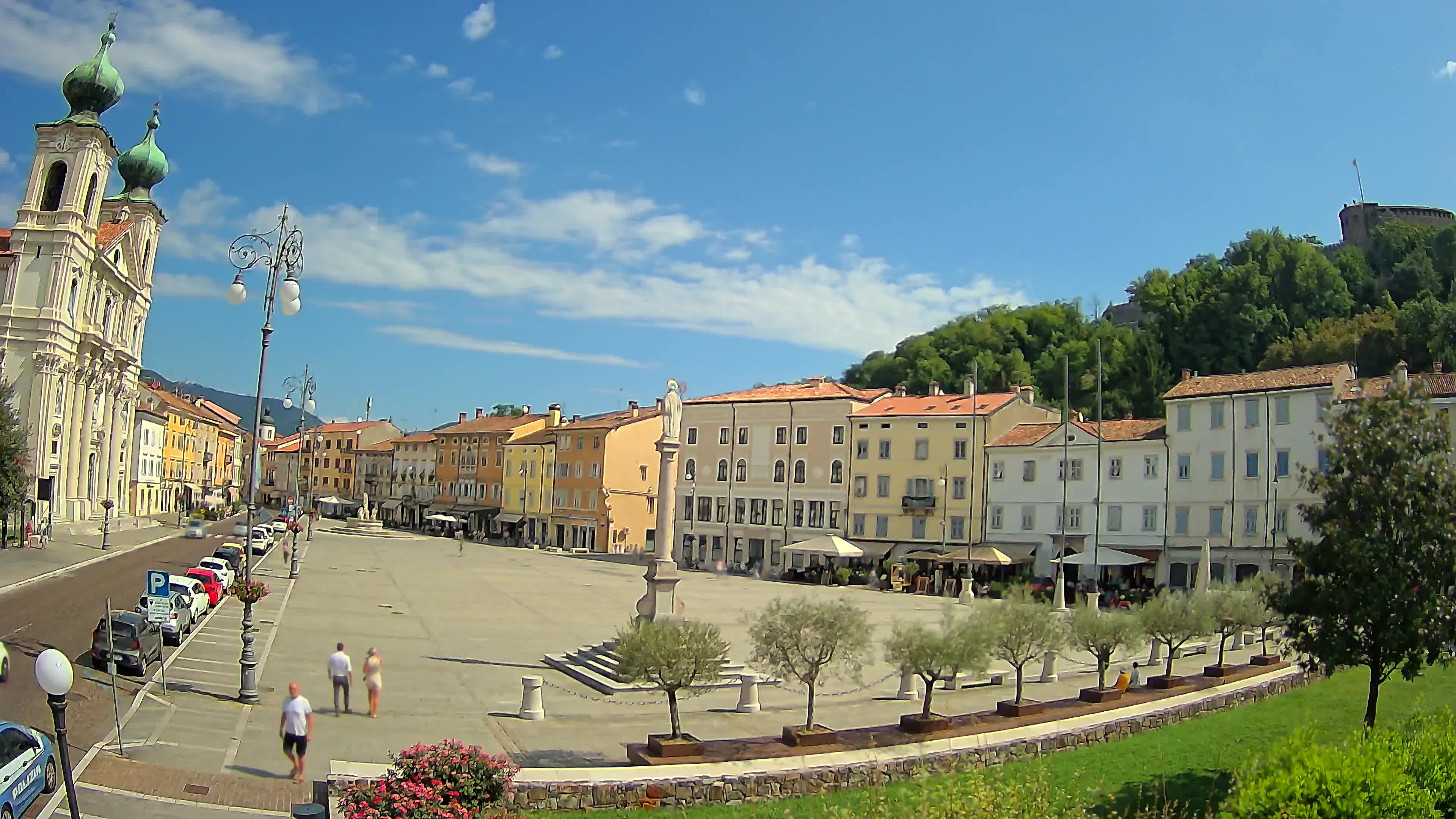 Gorizia Piazza della Vittoria e chiesa di S. Ignazio