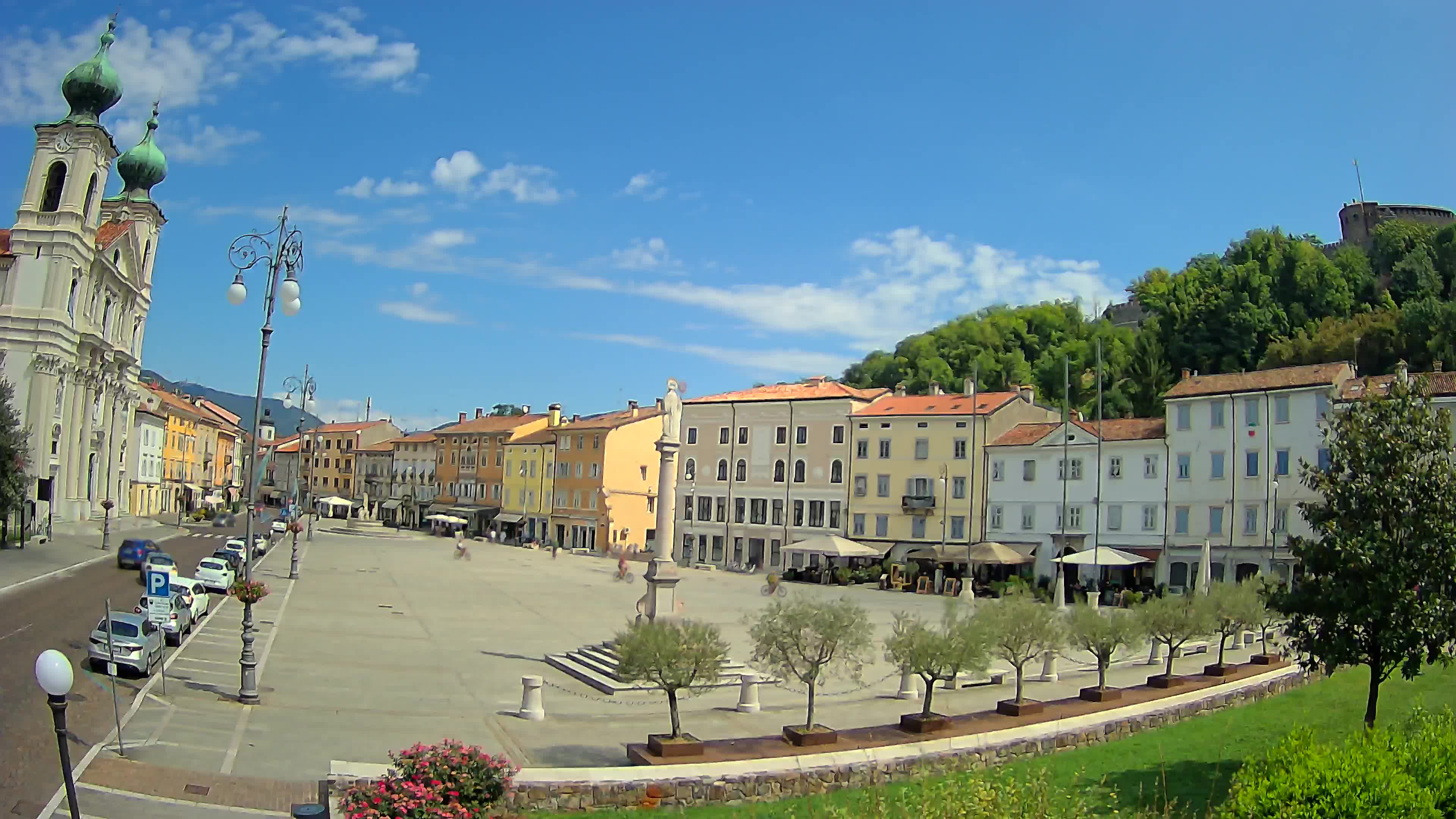 Gorizia – Plaza Vittoria – iglesia de San Pedro. Ignacio