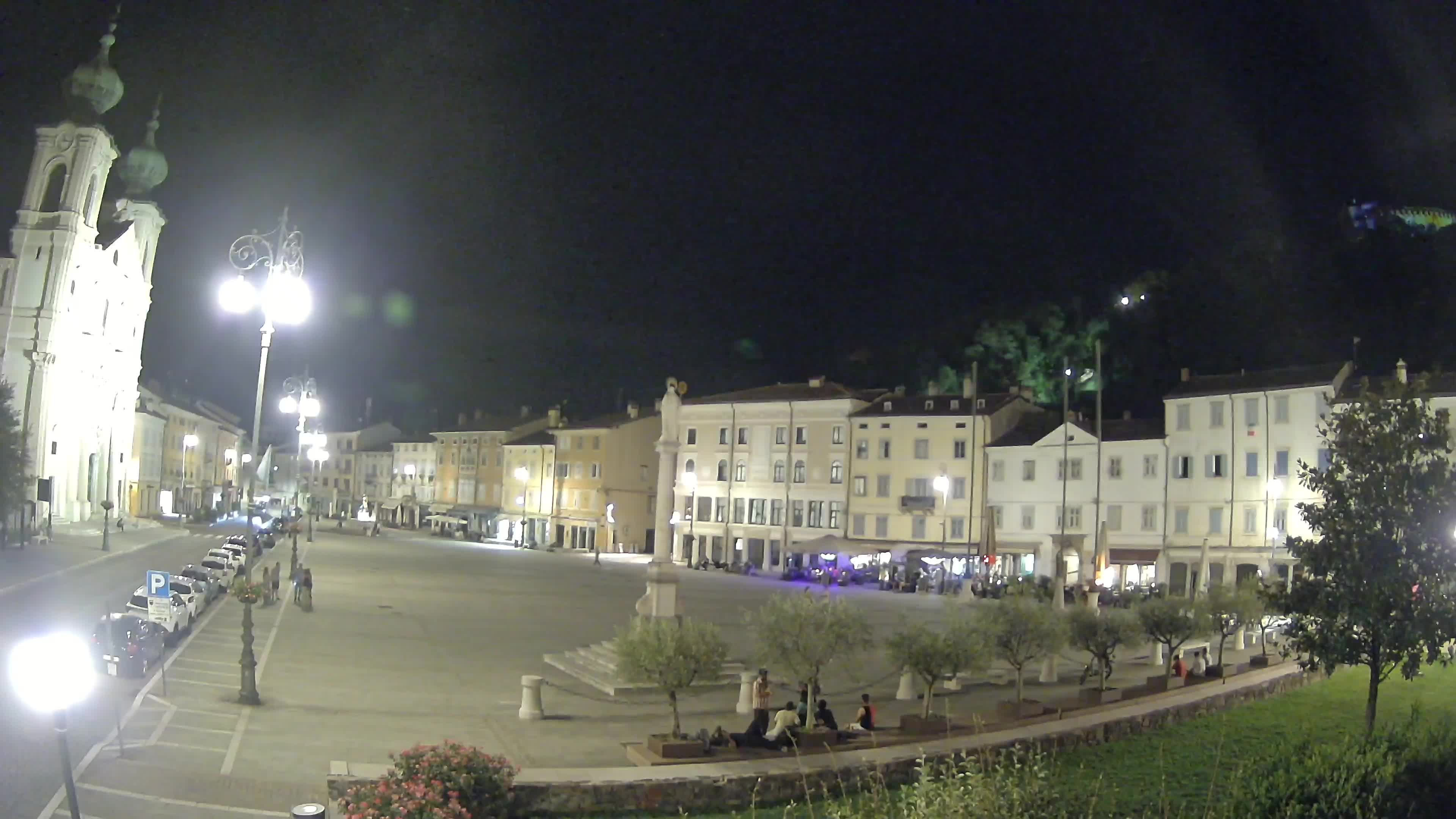 Kamera Gorica Travnik in cerkev sv. Ignacija
