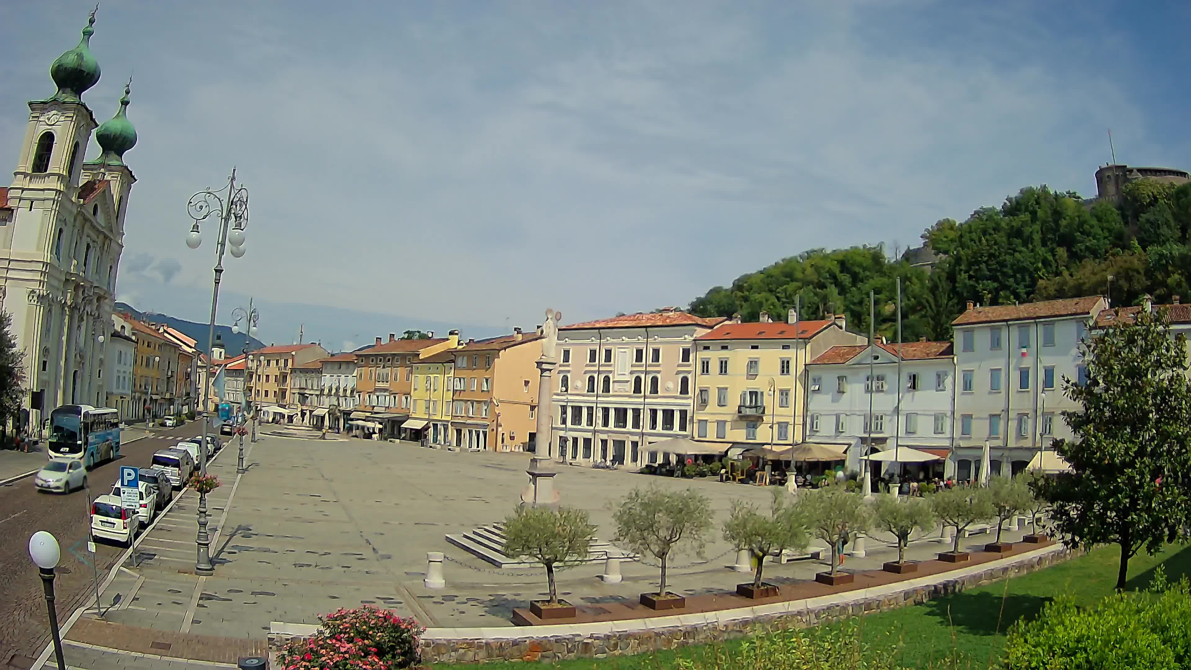 Gorizia Piazza della Vittoria e chiesa di S. Ignazio