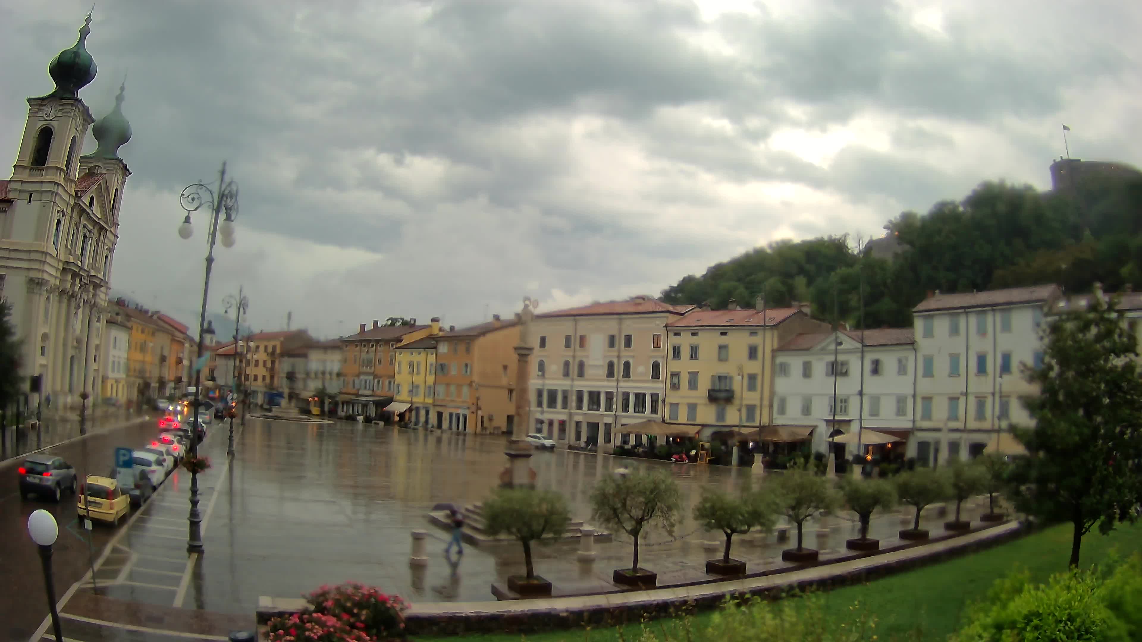 Gorizia – Plaza Vittoria – iglesia de San Pedro. Ignacio
