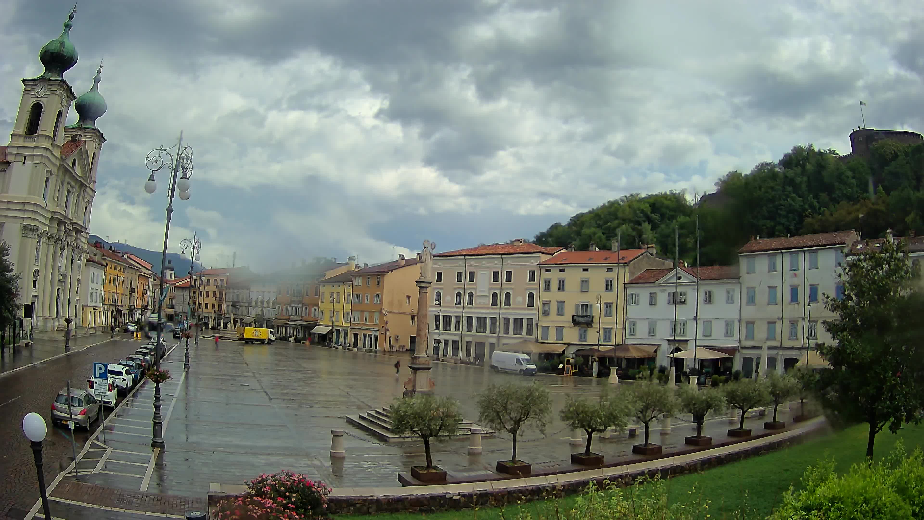 Webcam Gorizia Vittoria square – Church of st. Ignazio