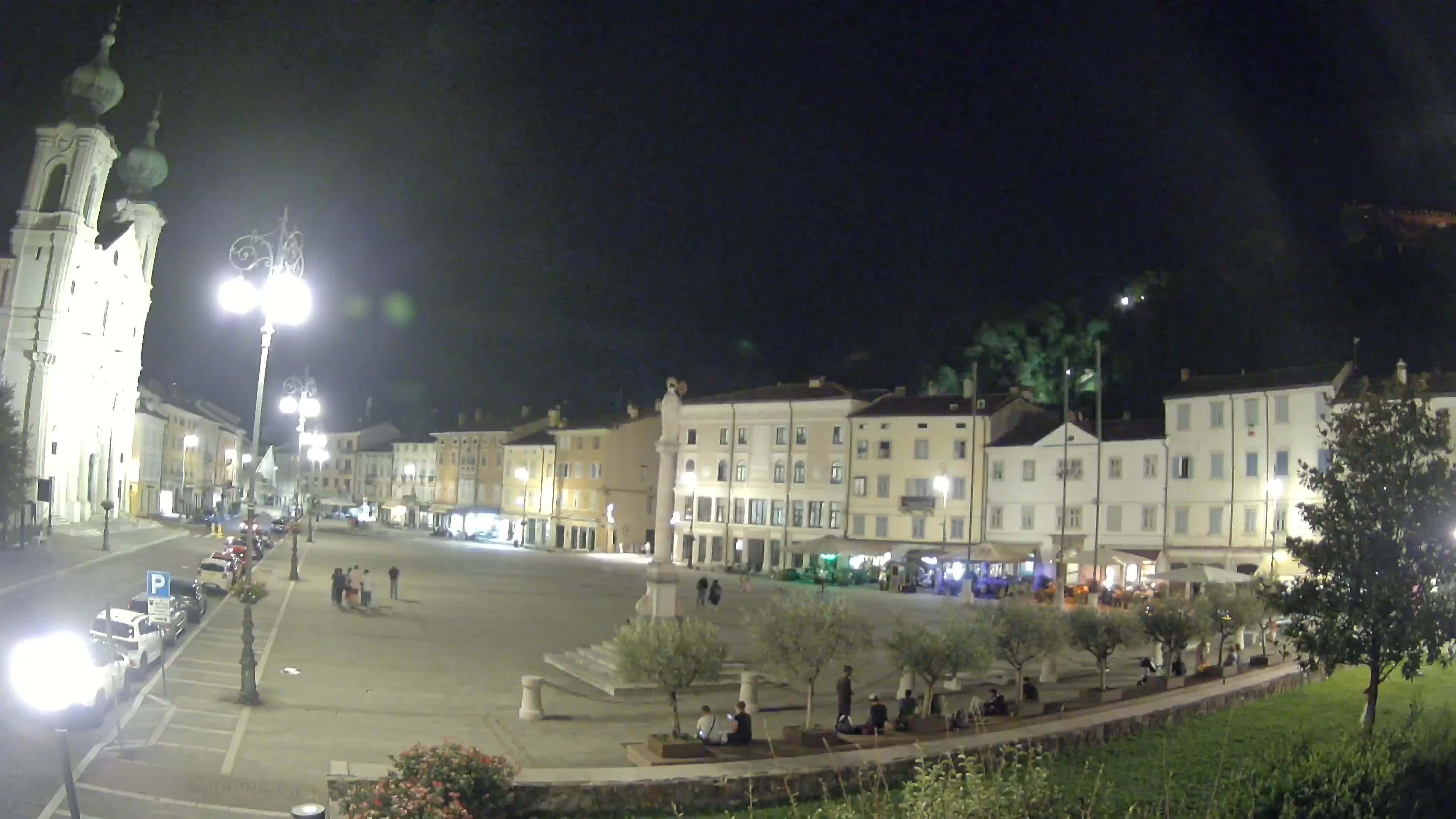 Gorizia Piazza della Vittoria e chiesa di S. Ignazio