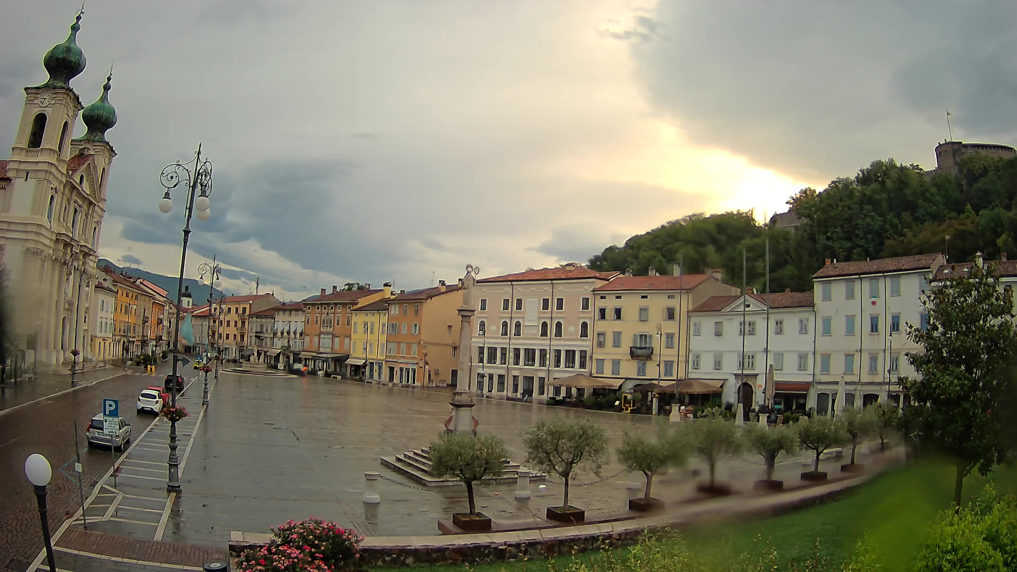 Webcam Gorizia Vittoria square – Church of st. Ignazio