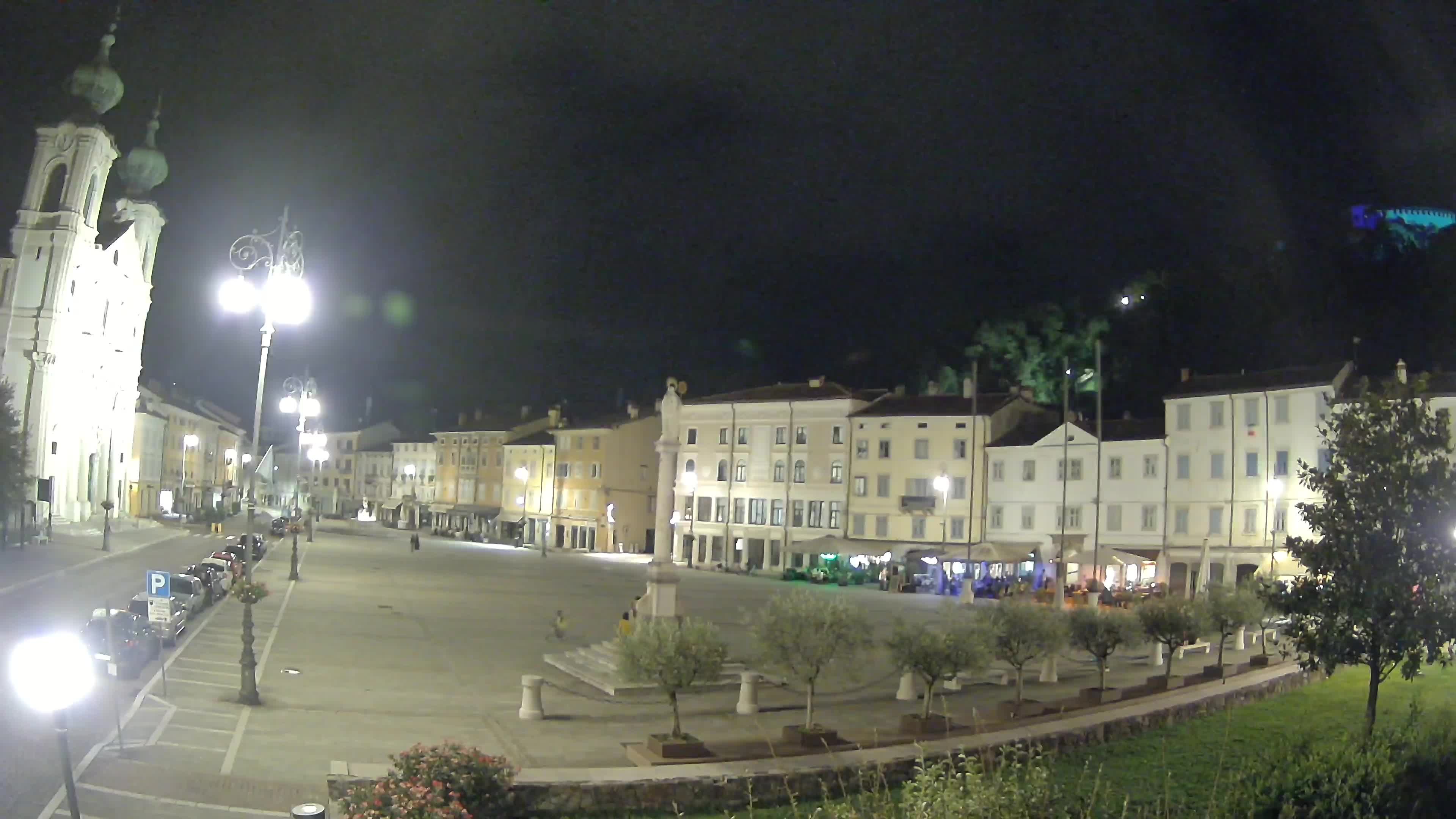 Gorizia Piazza della Vittoria e chiesa di S. Ignazio