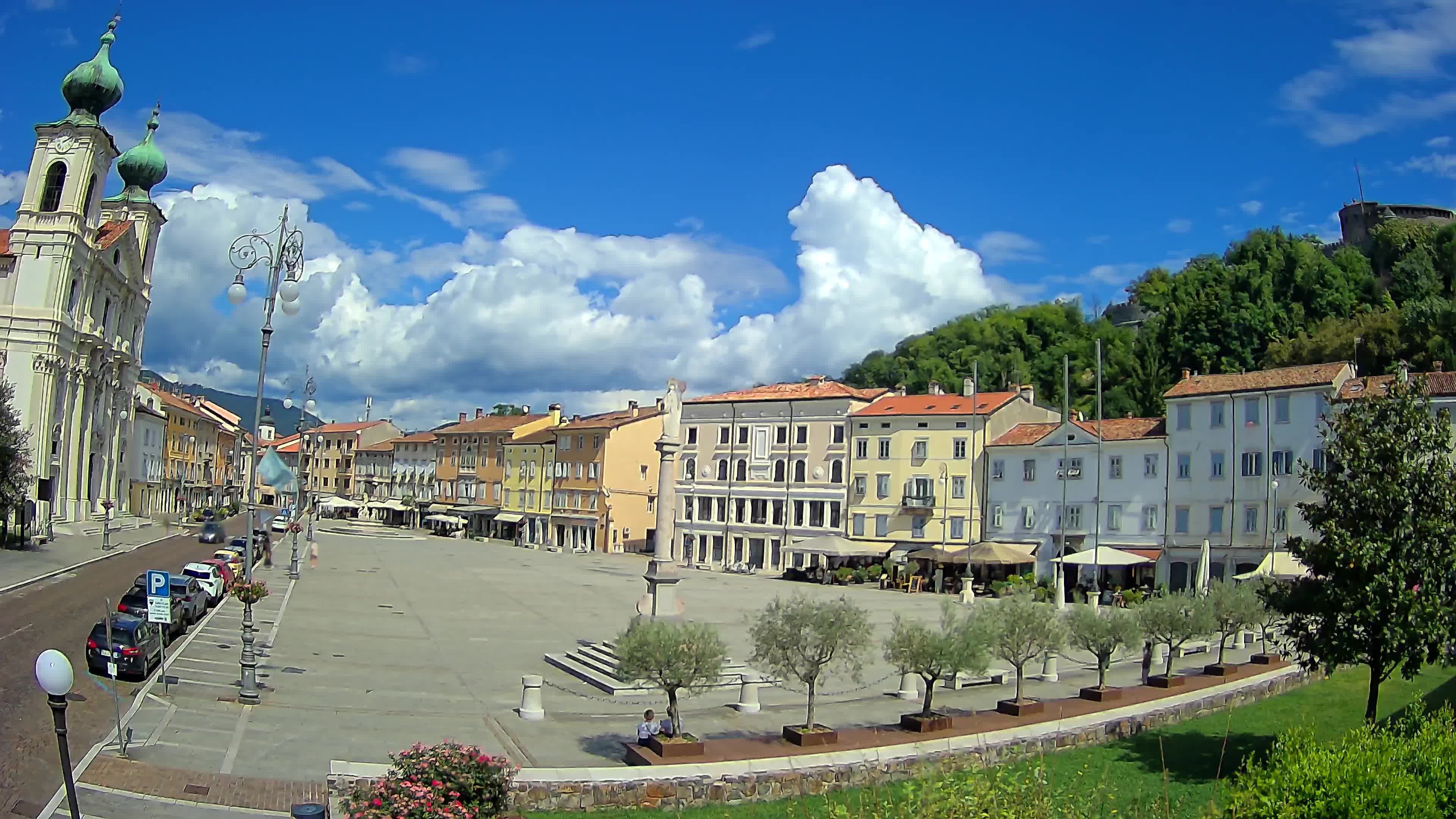 Gorizia – Plaza Vittoria – iglesia de San Pedro. Ignacio