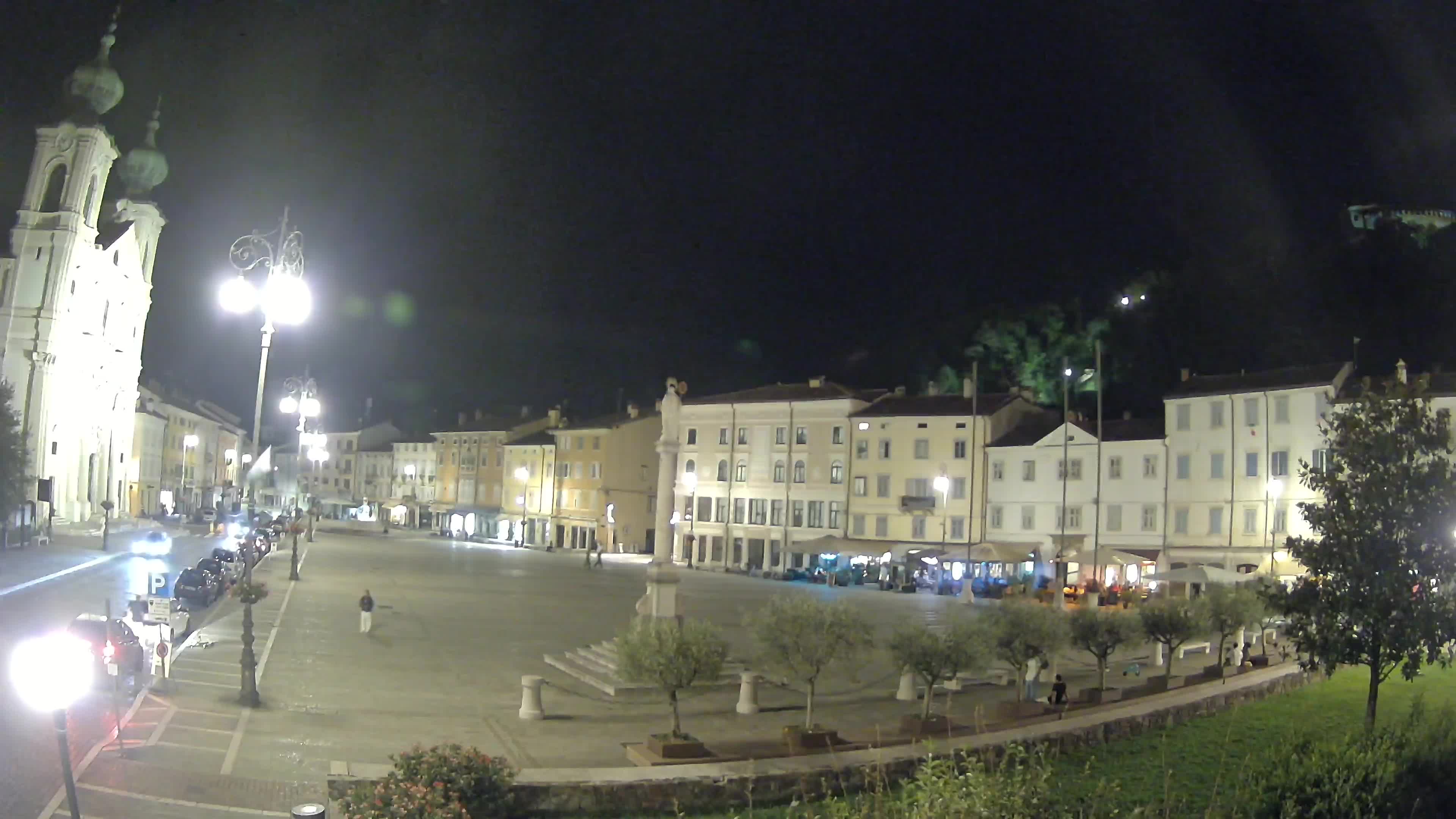 Gorizia – Plaza Vittoria – iglesia de San Pedro. Ignacio