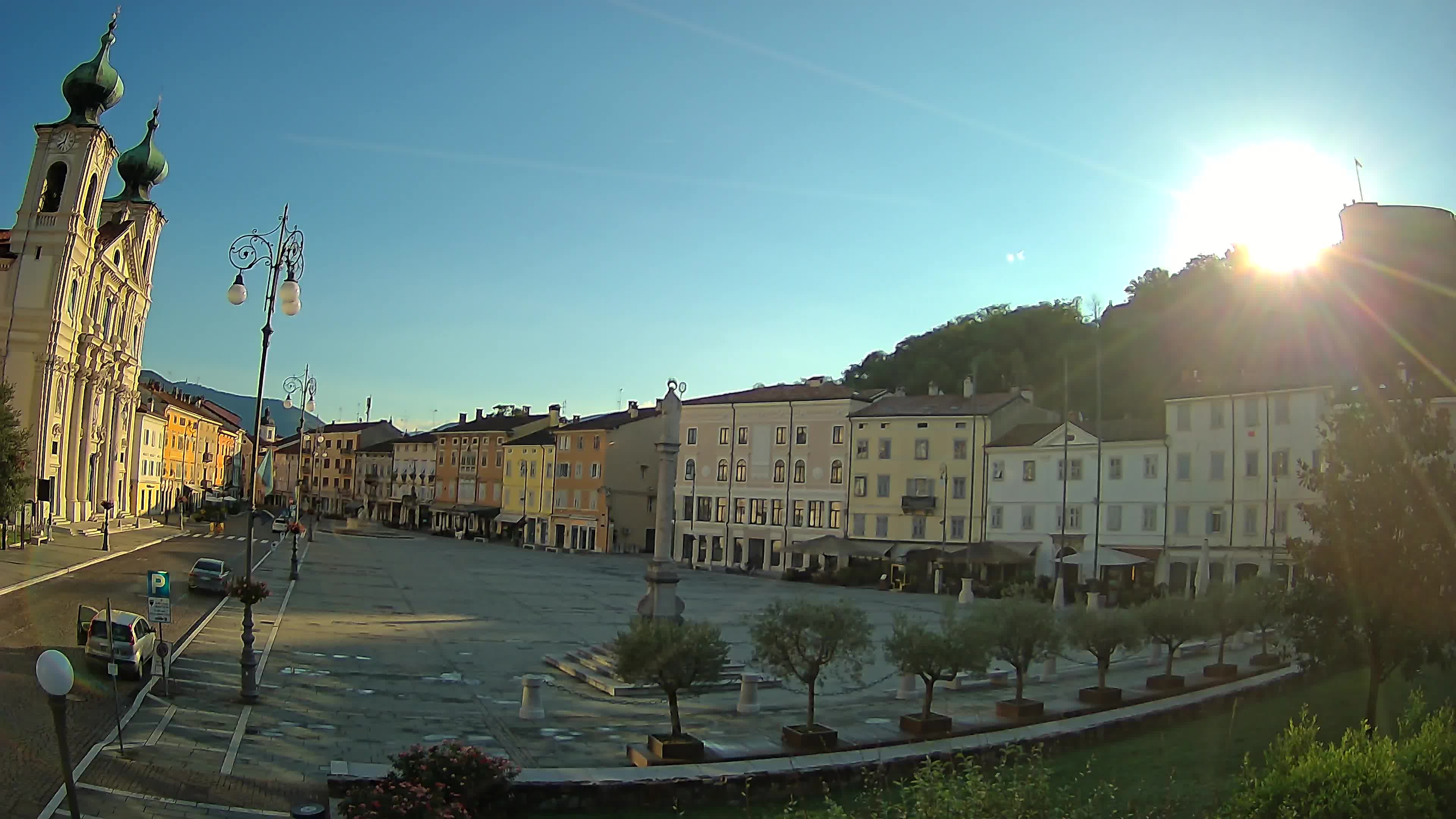 Gorizia – Plaza Vittoria – iglesia de San Pedro. Ignacio