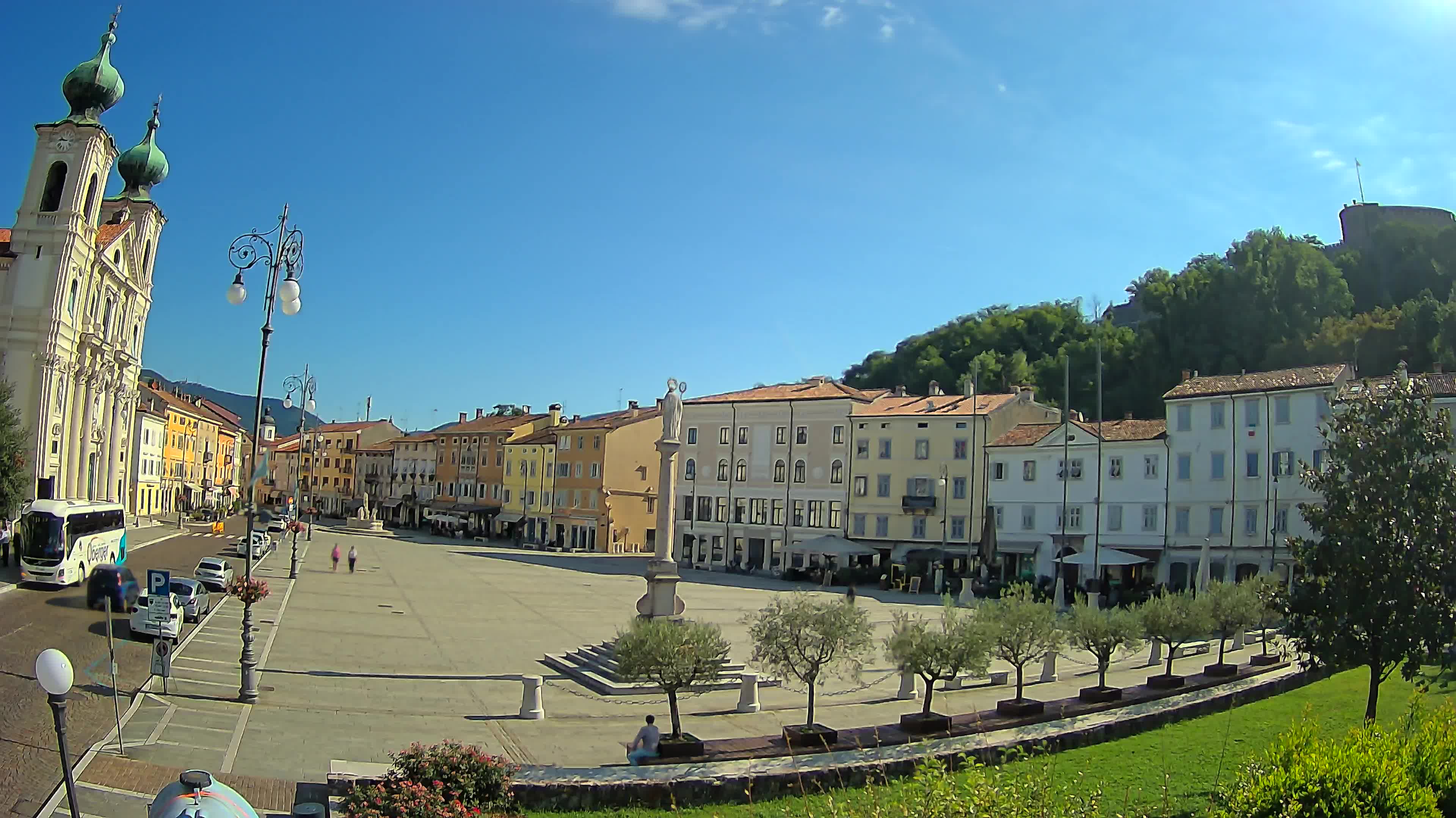 Gorizia Piazza della Vittoria e chiesa di S. Ignazio