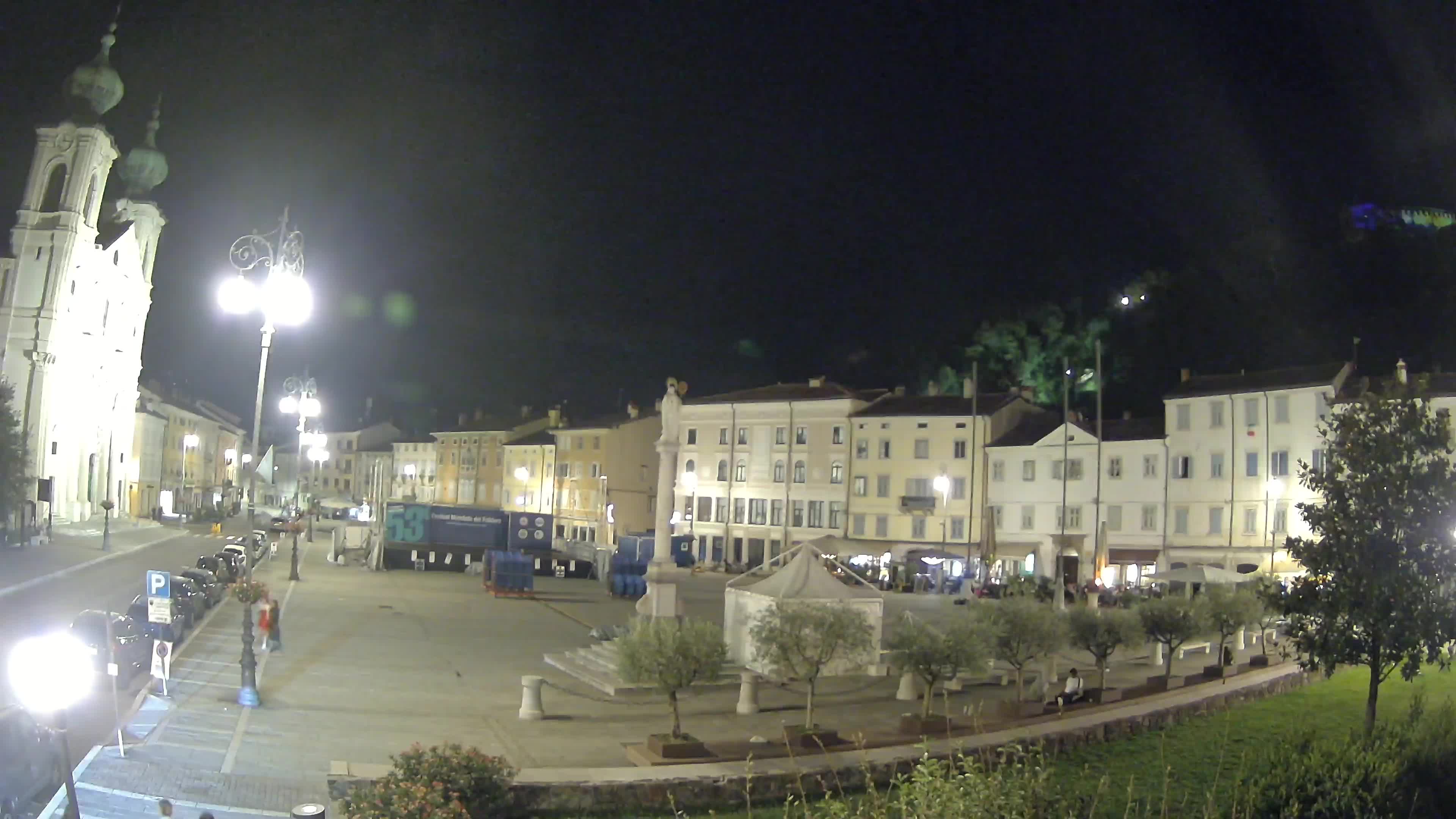 Gorizia Piazza della Vittoria e chiesa di S. Ignazio