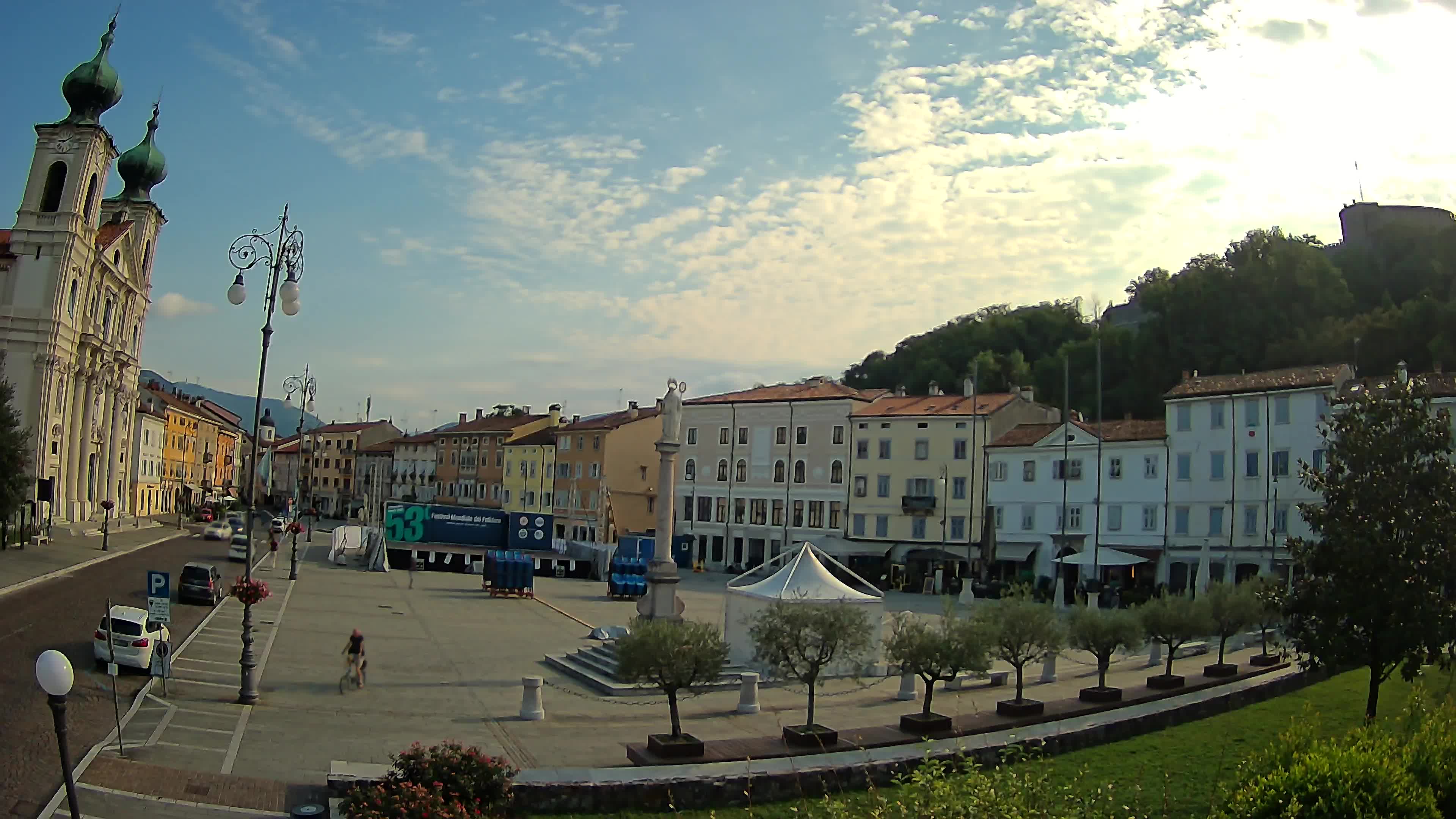 Gorizia Piazza della Vittoria e chiesa di S. Ignazio