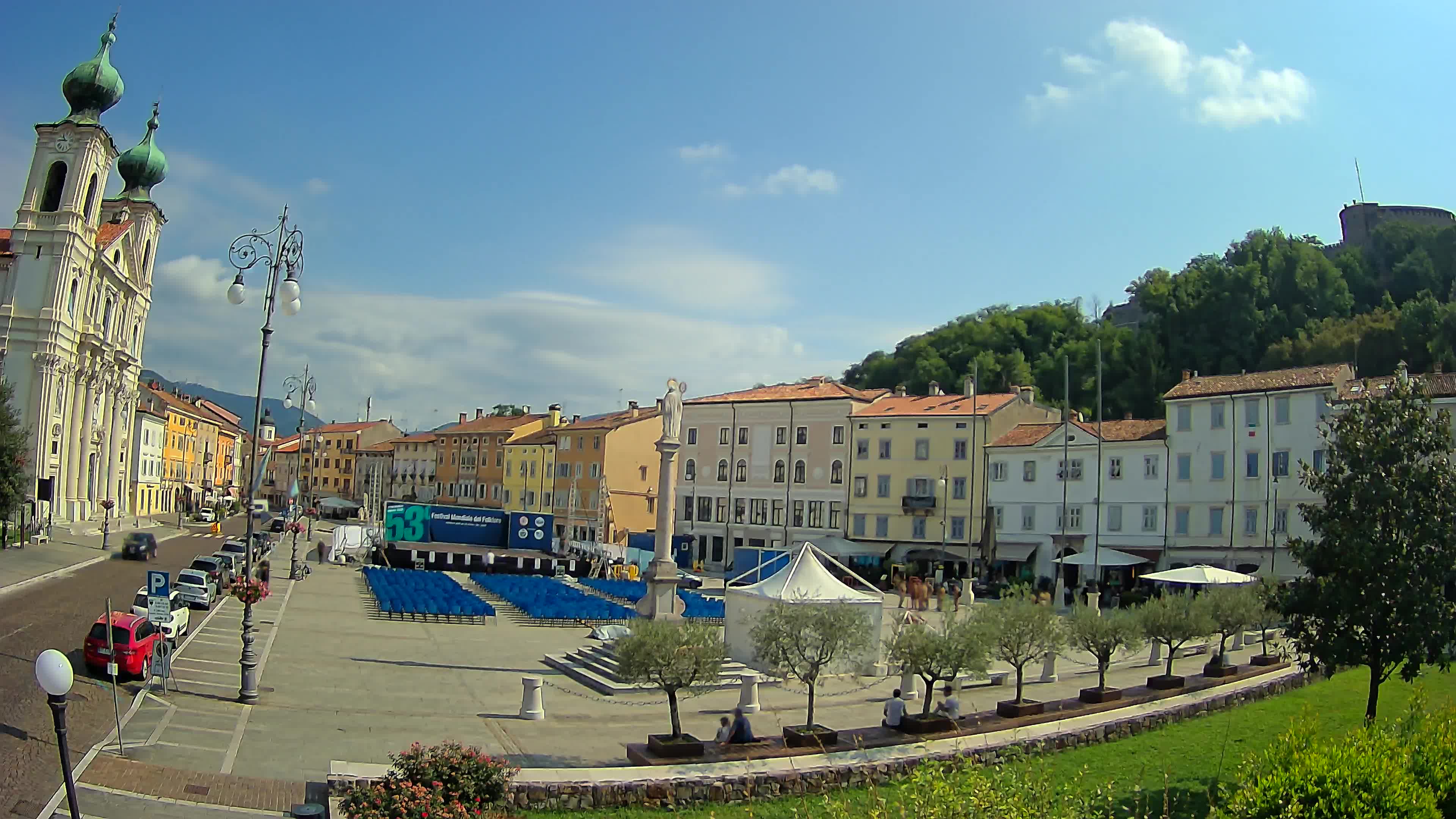 Gorizia Piazza della Vittoria e chiesa di S. Ignazio
