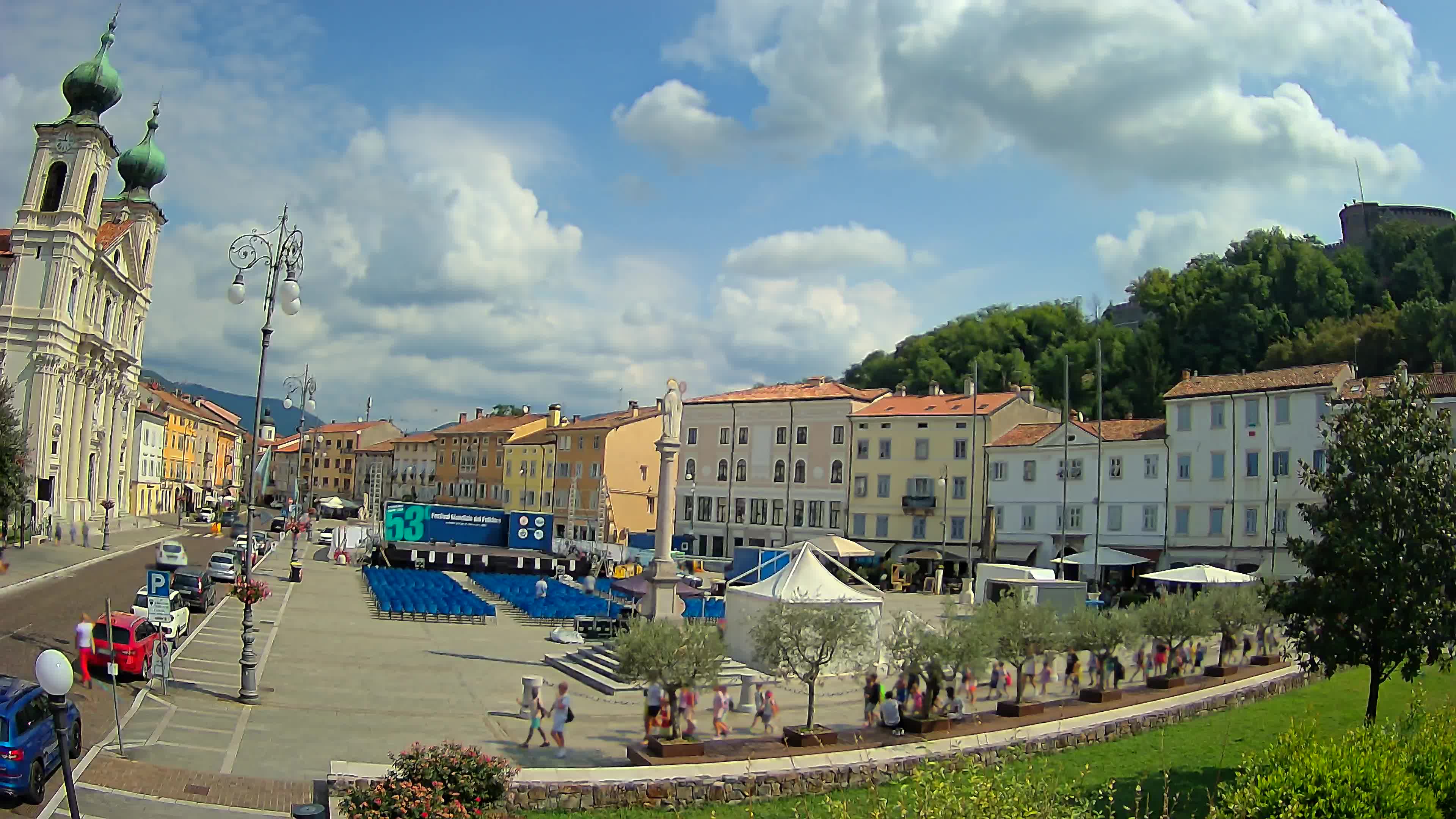 Gorizia – Plaza Vittoria – iglesia de San Pedro. Ignacio