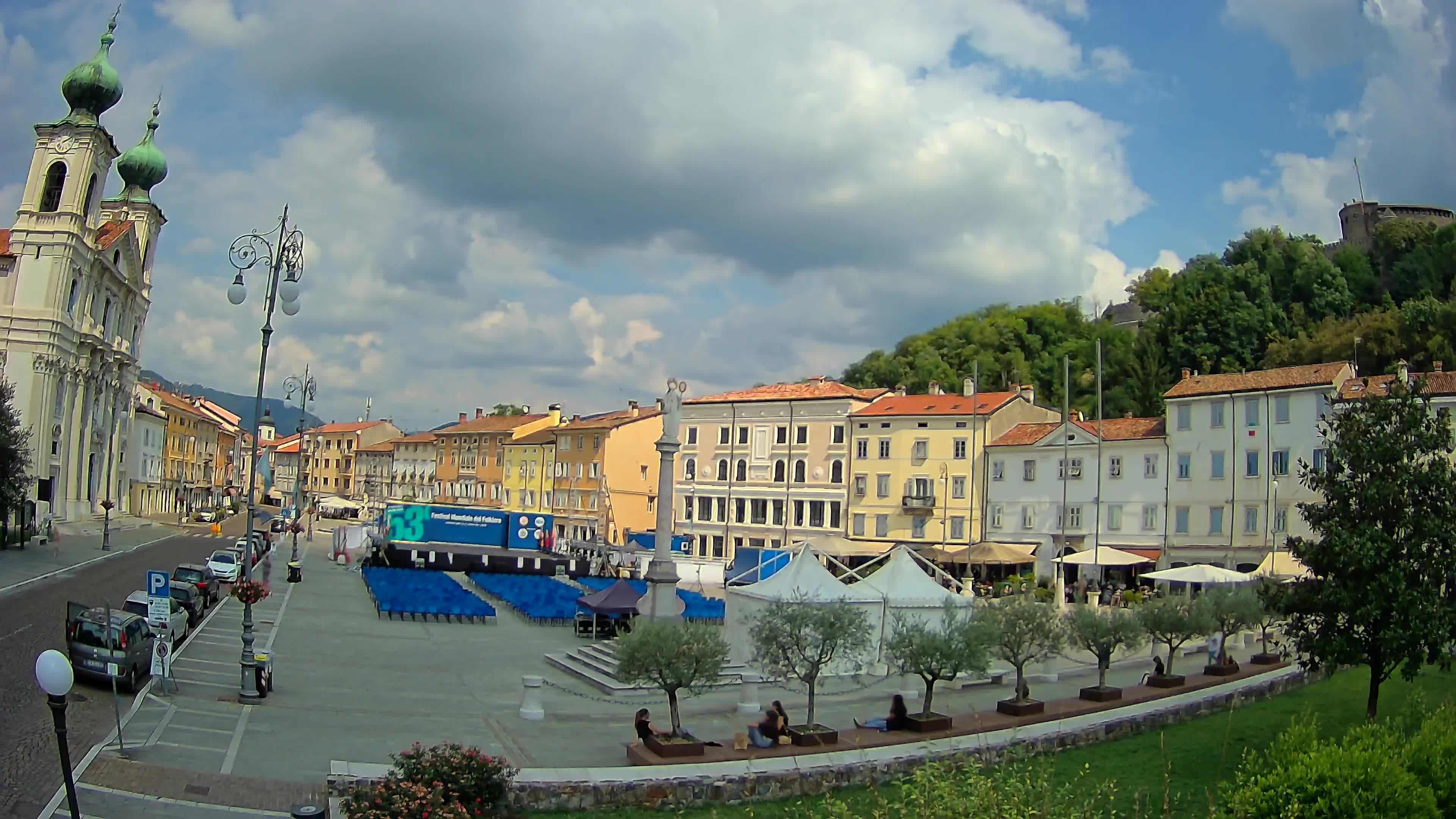 Gorizia Piazza della Vittoria e chiesa di S. Ignazio