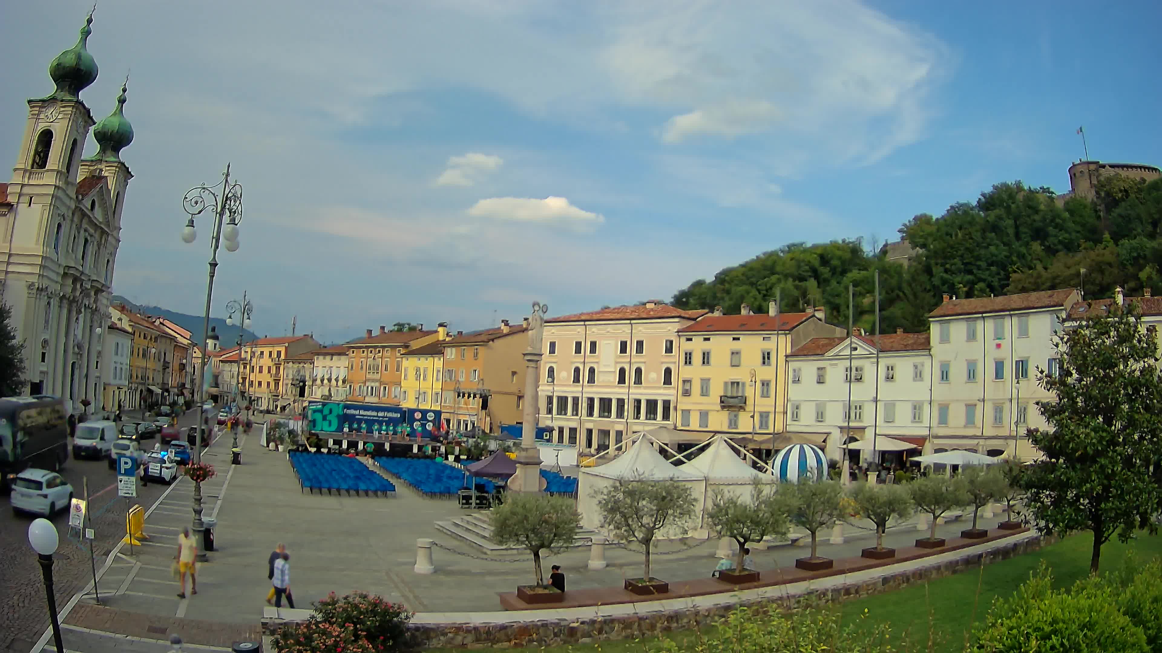 Gorizia Piazza della Vittoria e chiesa di S. Ignazio