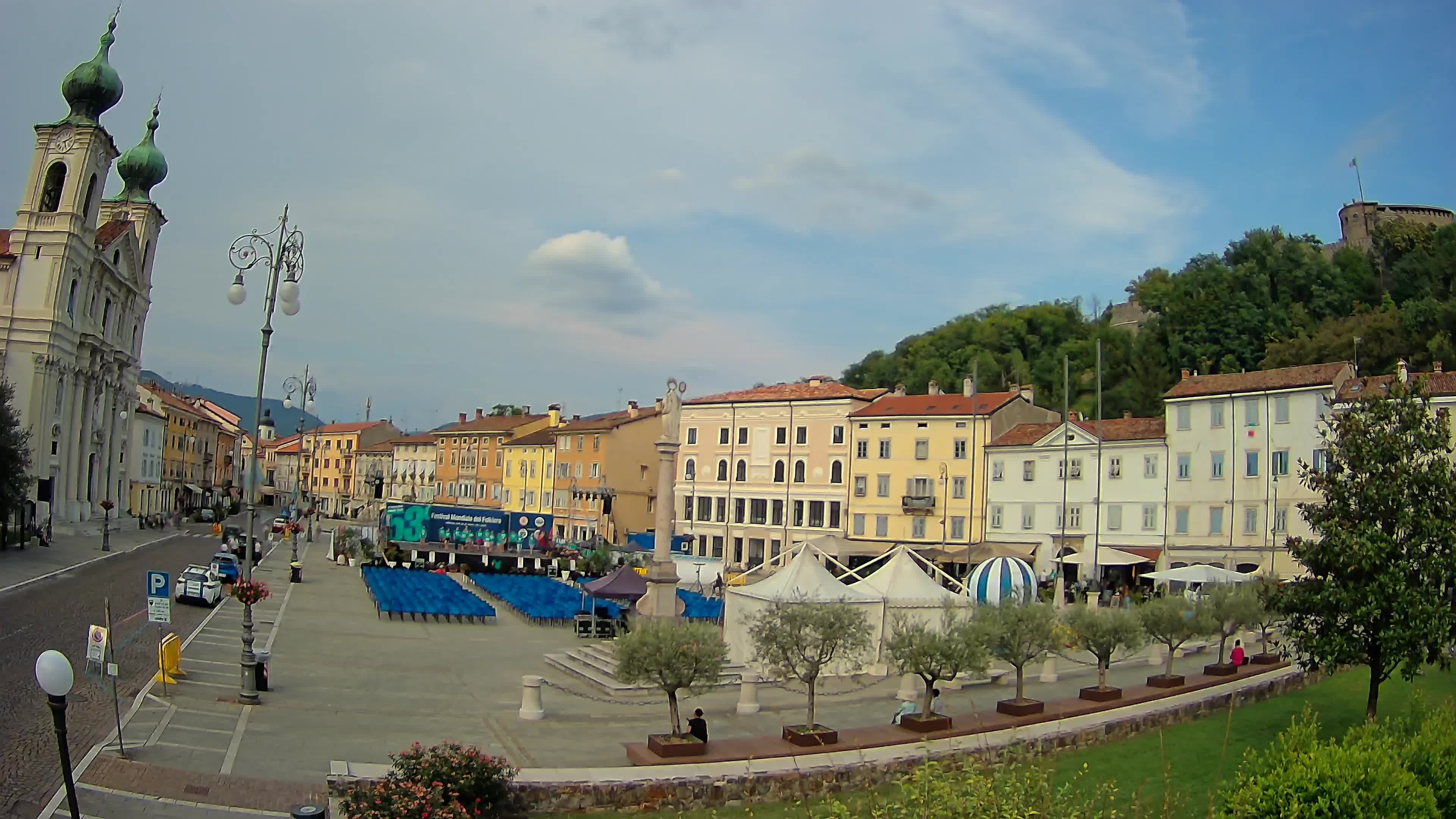 Gorizia Piazza della Vittoria e chiesa di S. Ignazio