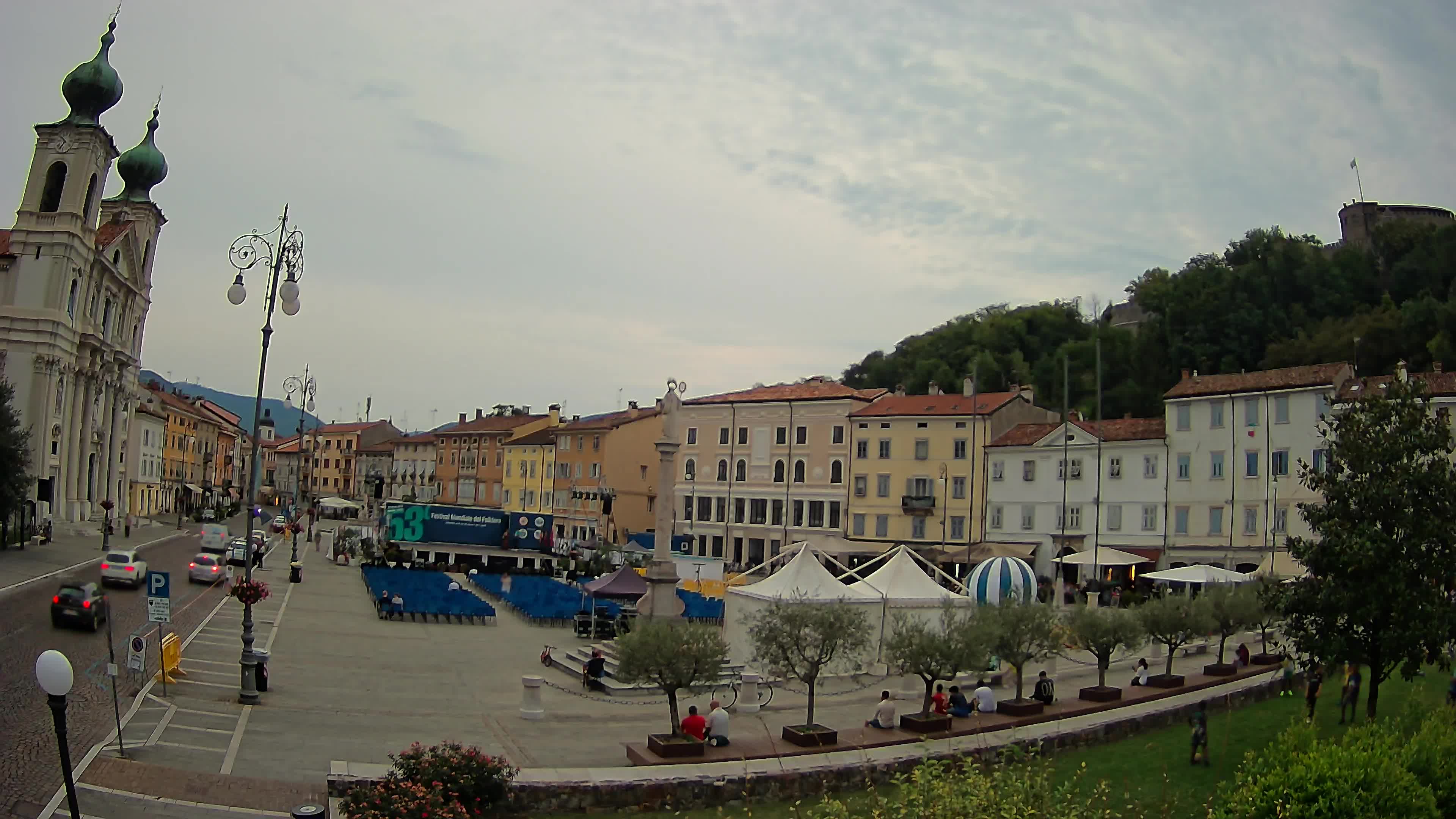 Gorizia – Plaza Vittoria – iglesia de San Pedro. Ignacio
