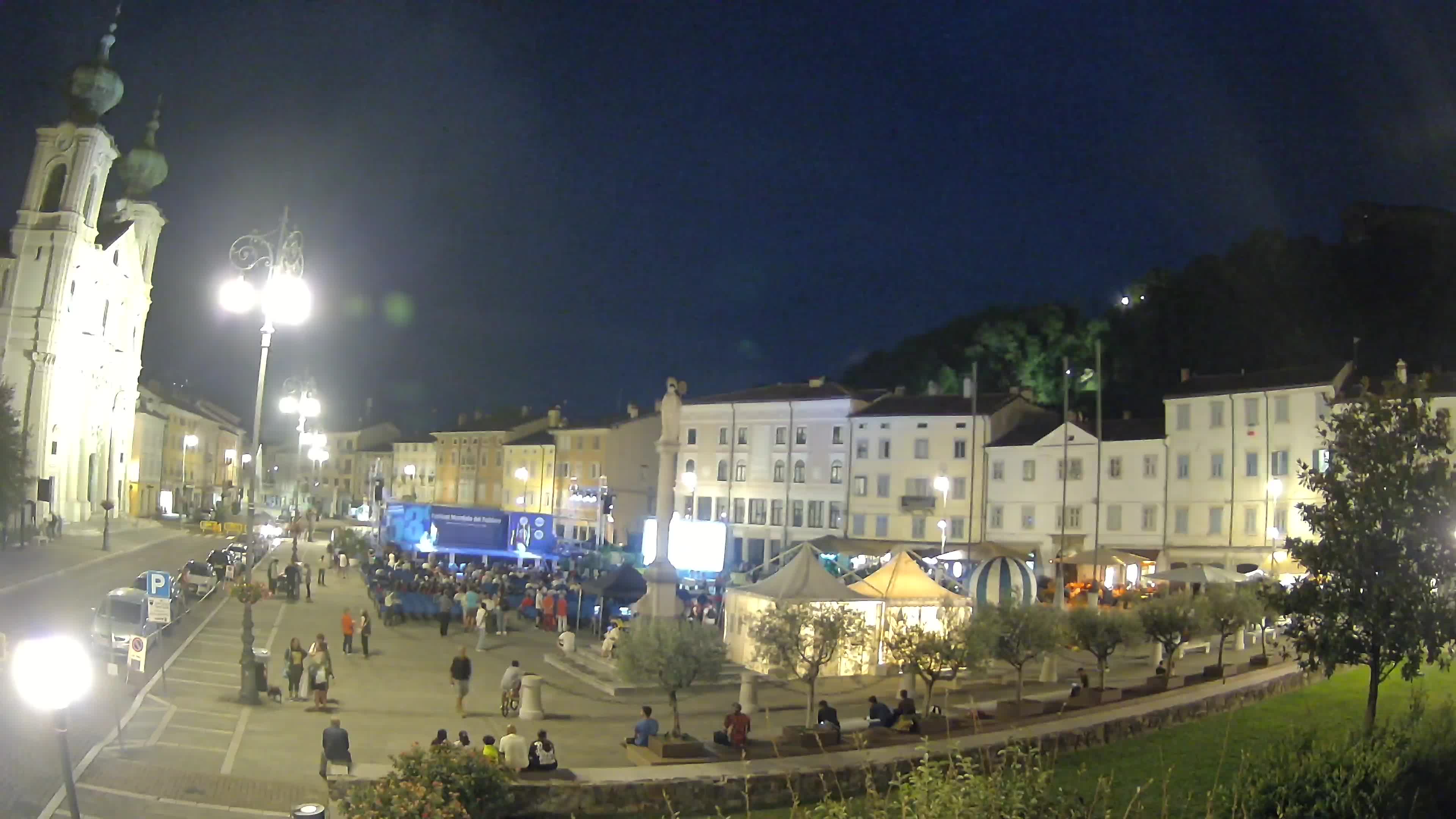 Gorizia – Plaza Vittoria – iglesia de San Pedro. Ignacio