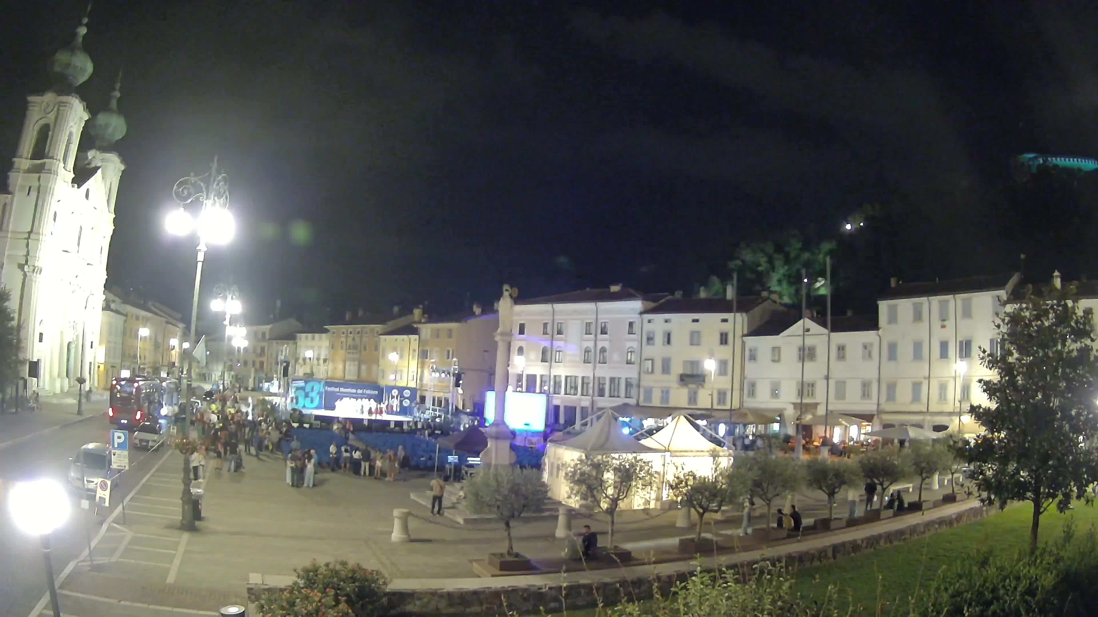 Gorizia – Plaza Vittoria – iglesia de San Pedro. Ignacio