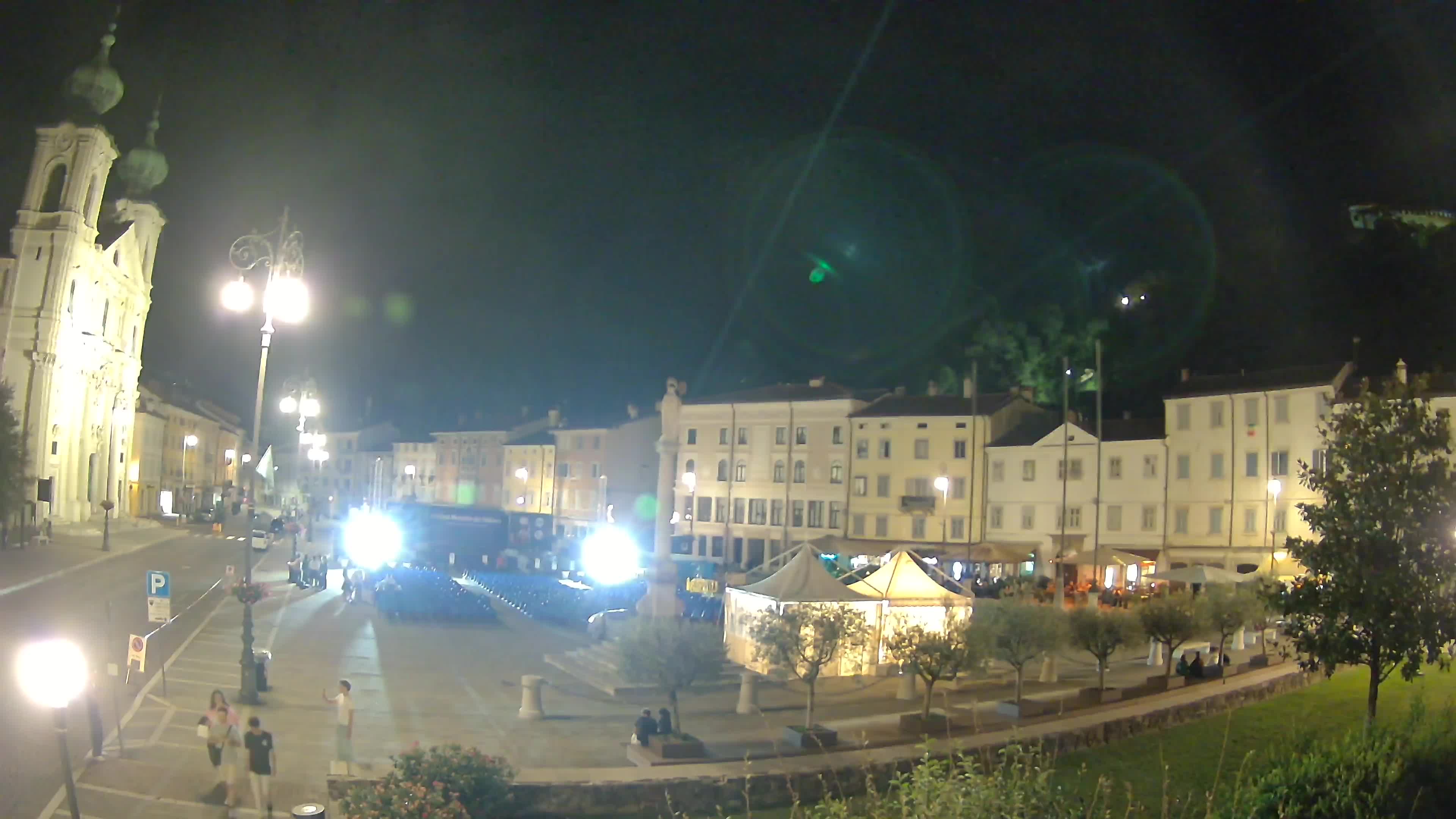 Kamera Gorica Travnik in cerkev sv. Ignacija