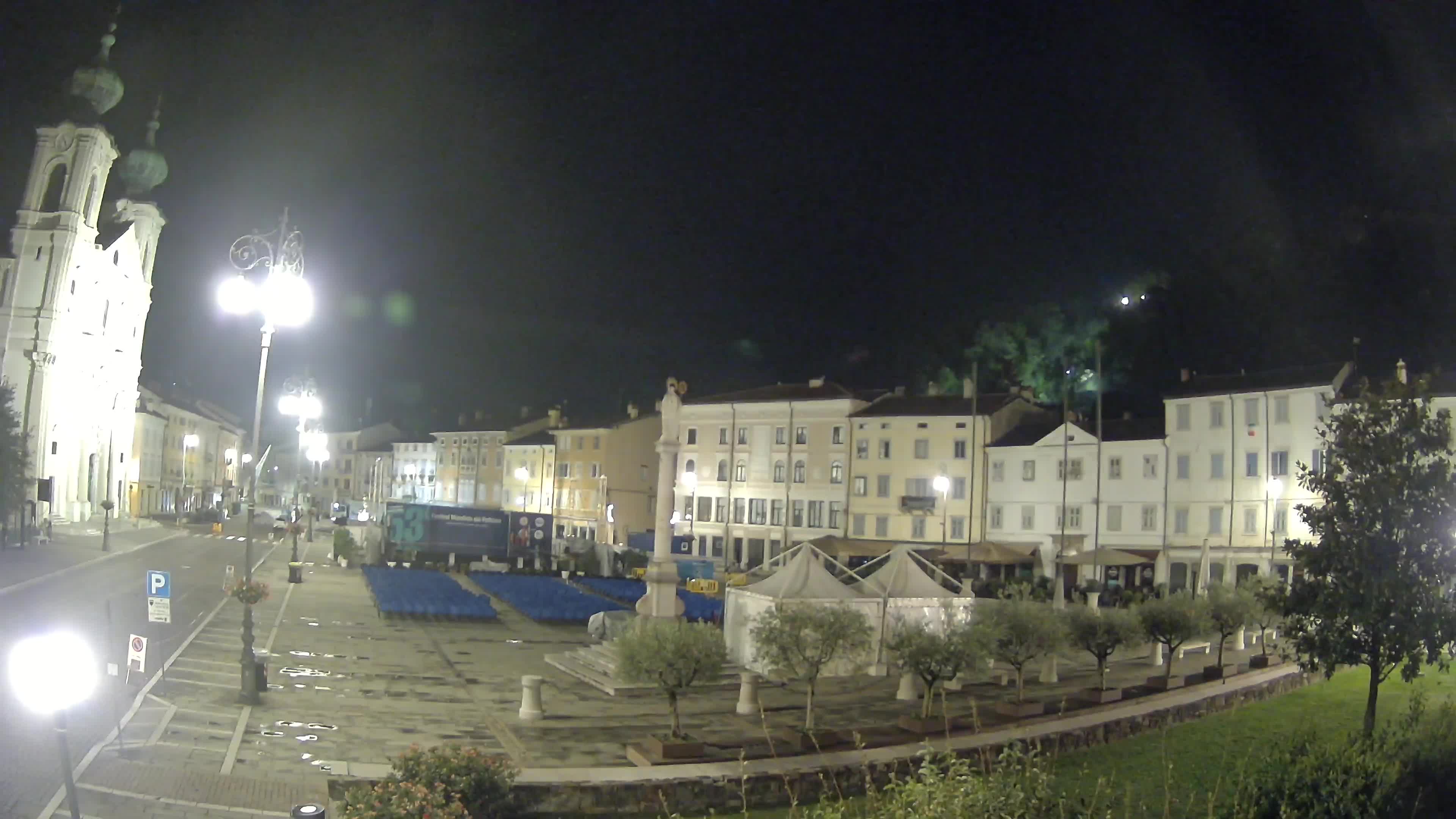 Gorizia – Plaza Vittoria – iglesia de San Pedro. Ignacio