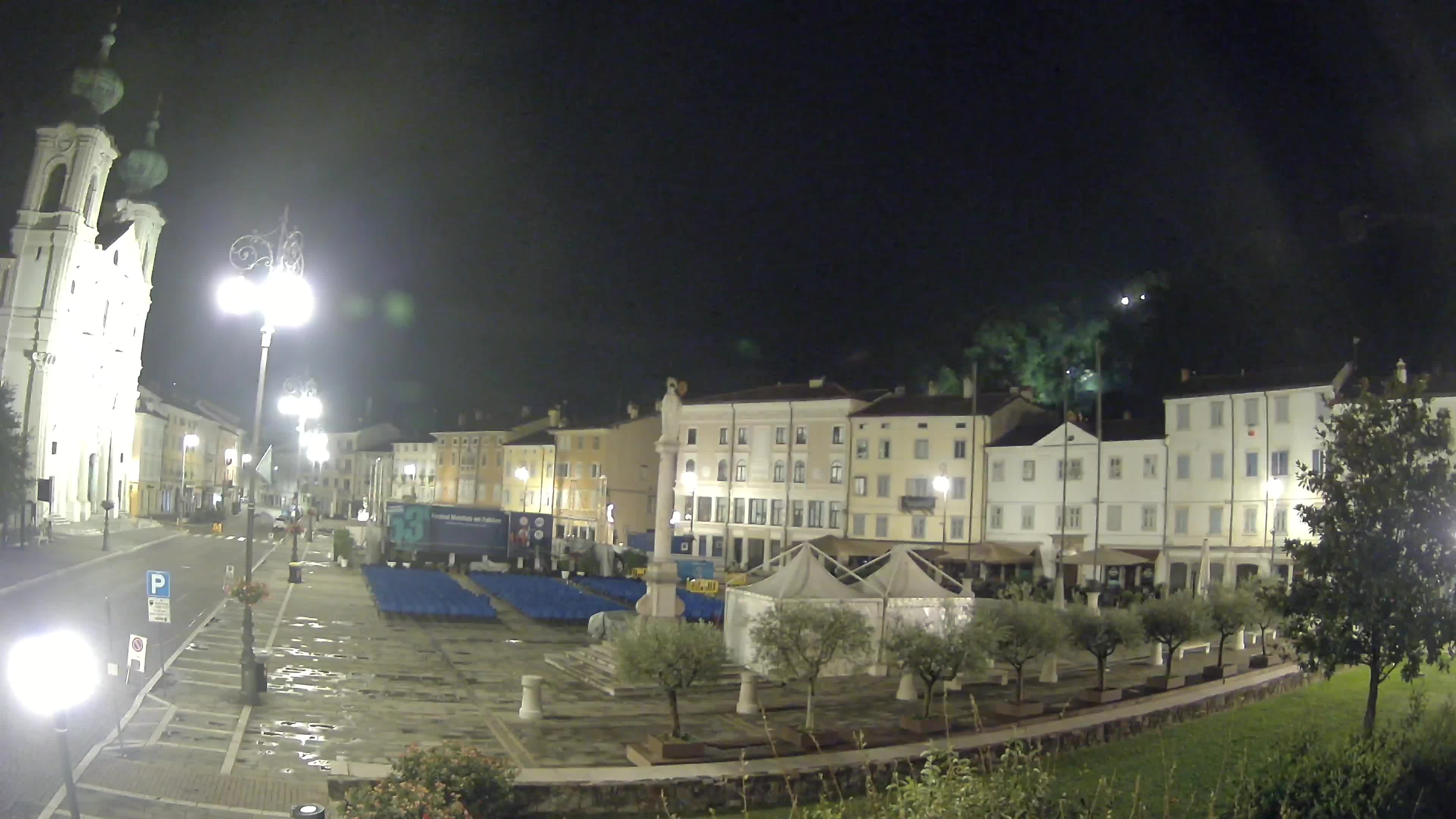 Gorizia – Plaza Vittoria – iglesia de San Pedro. Ignacio