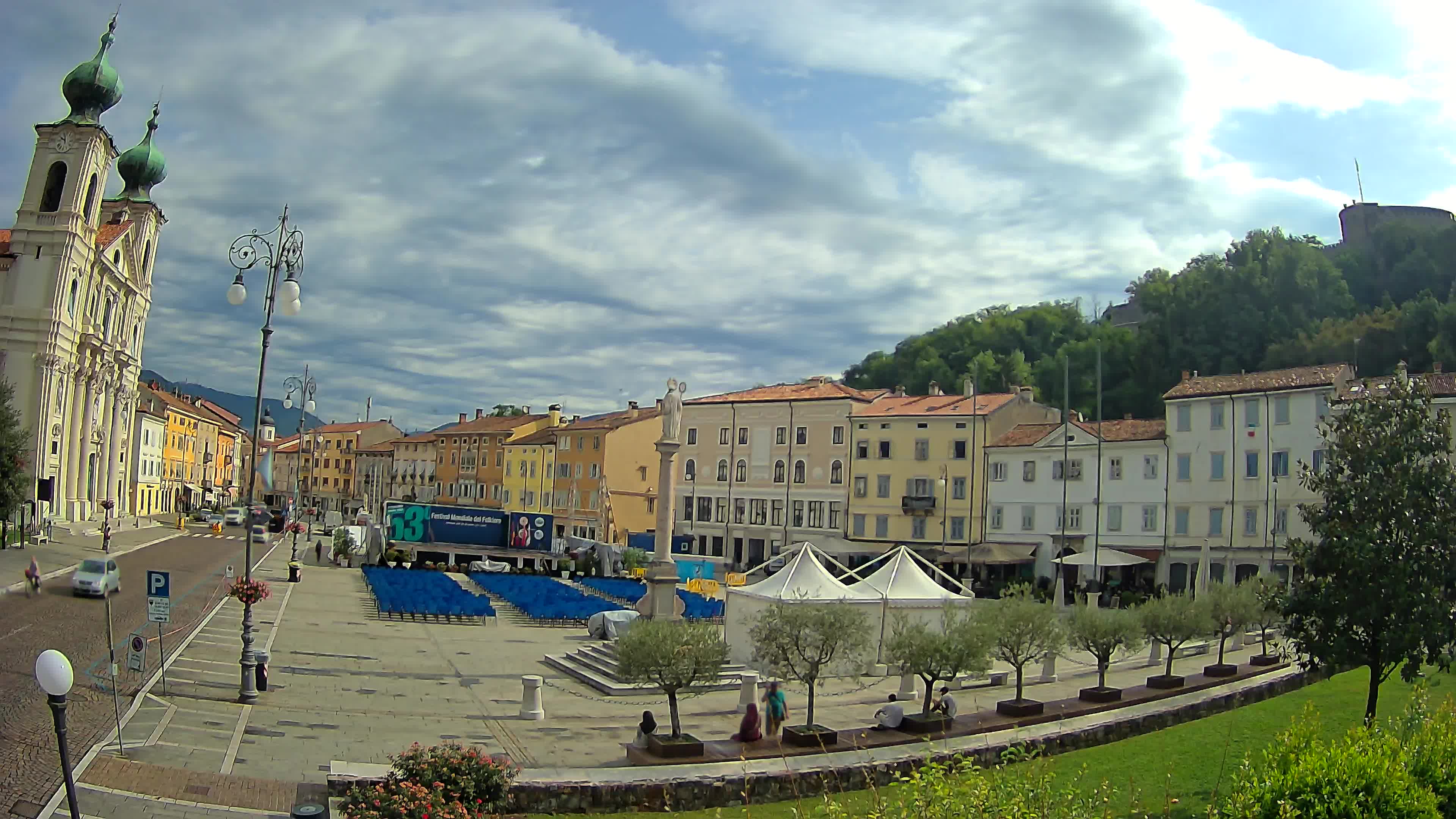 Gorizia – Plaza Vittoria – iglesia de San Pedro. Ignacio