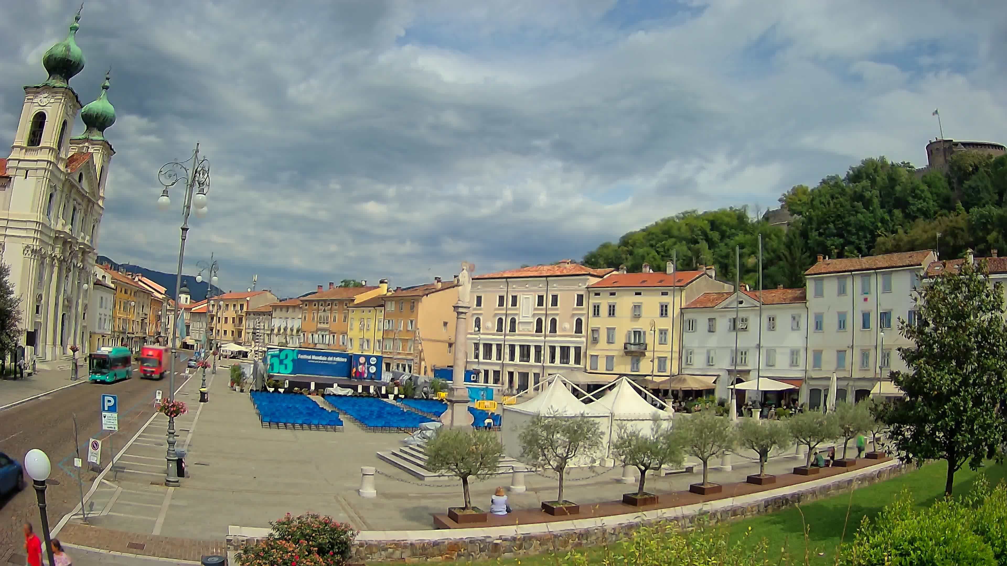 Gorizia – Plaza Vittoria – iglesia de San Pedro. Ignacio
