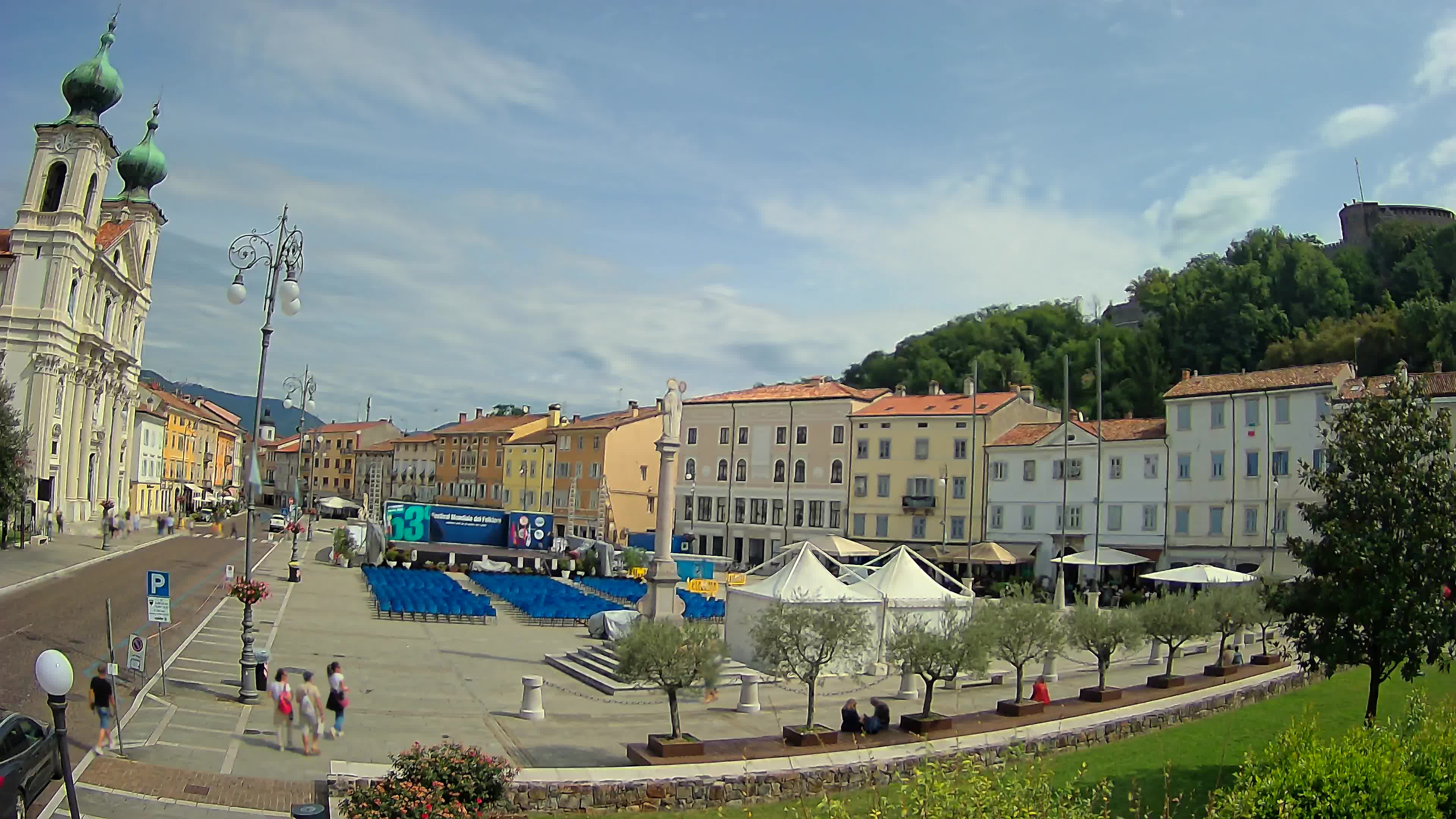 Gorizia – Plaza Vittoria – iglesia de San Pedro. Ignacio