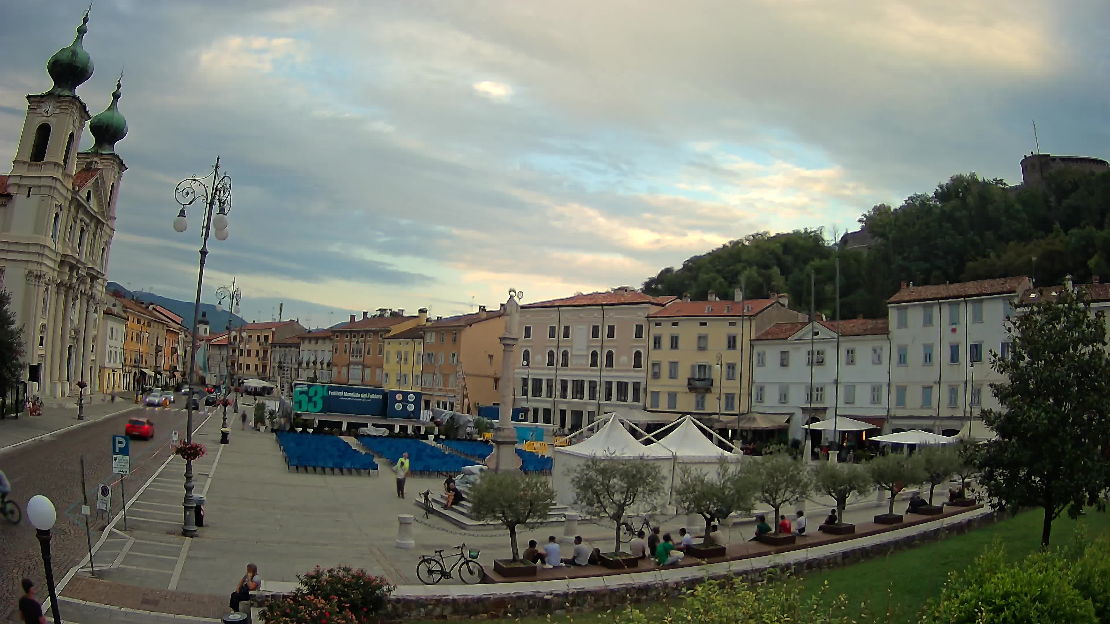 Gorizia Piazza della Vittoria e chiesa di S. Ignazio