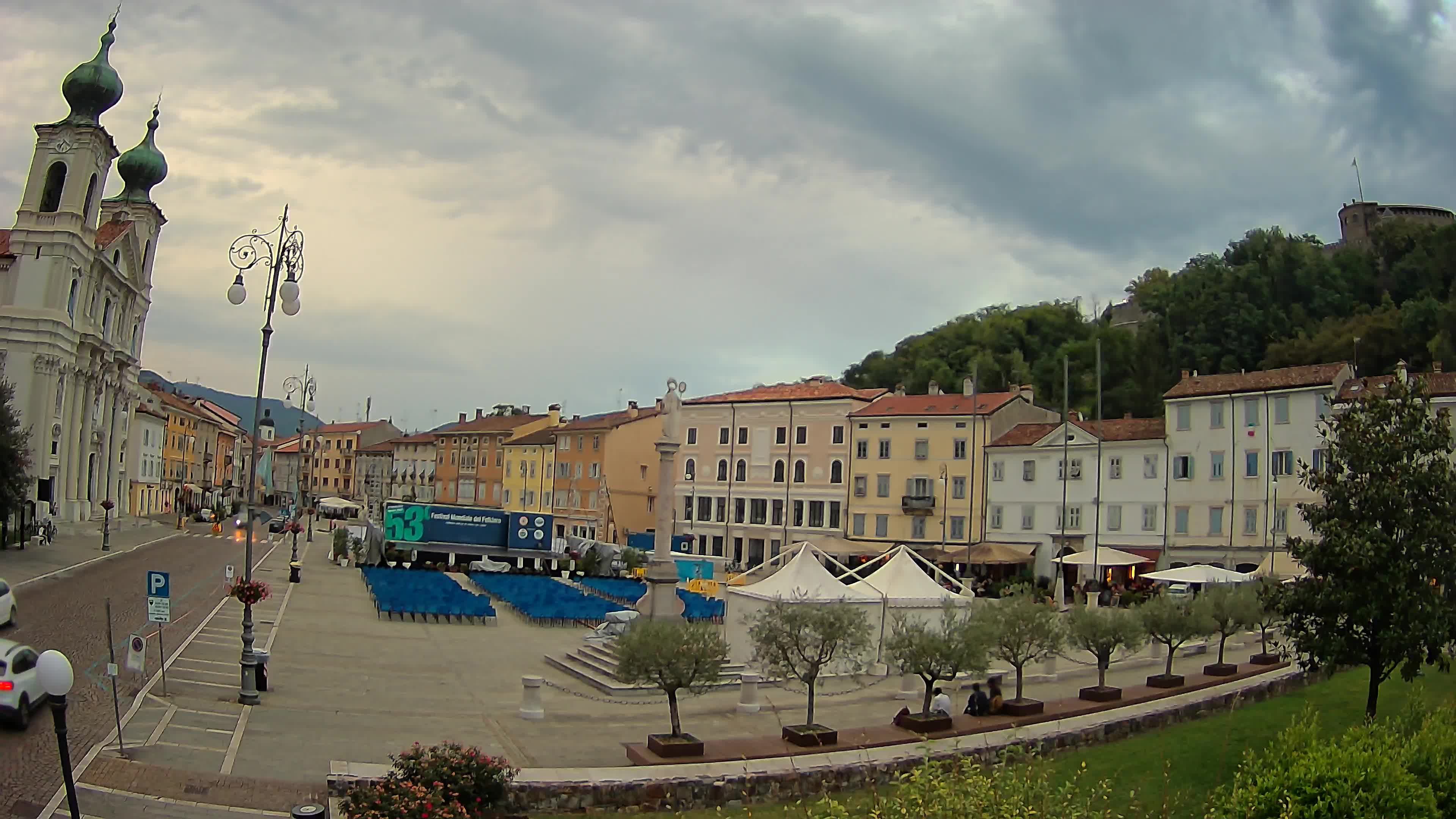 Gorizia Piazza della Vittoria e chiesa di S. Ignazio