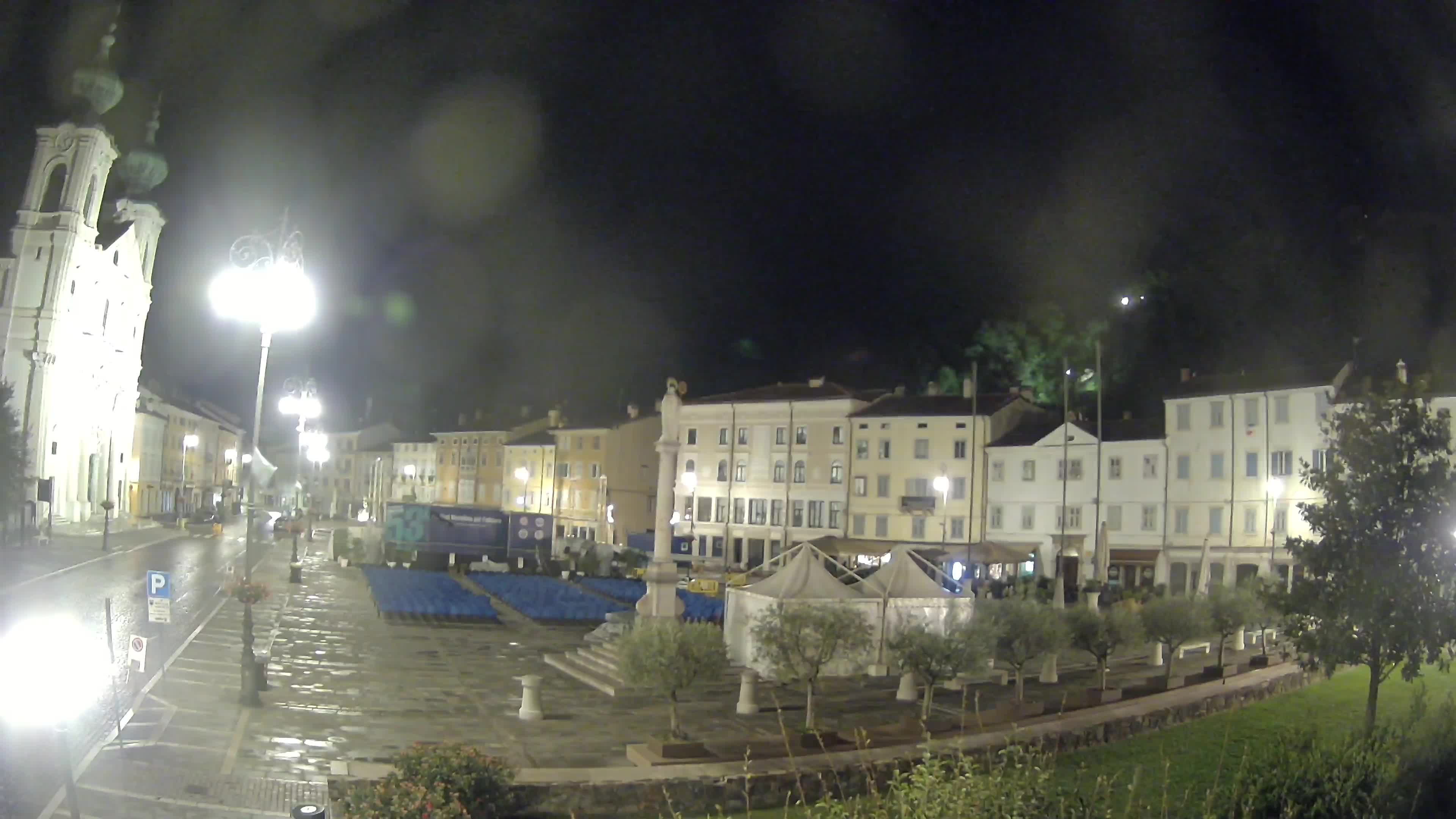 Gorizia – Plaza Vittoria – iglesia de San Pedro. Ignacio
