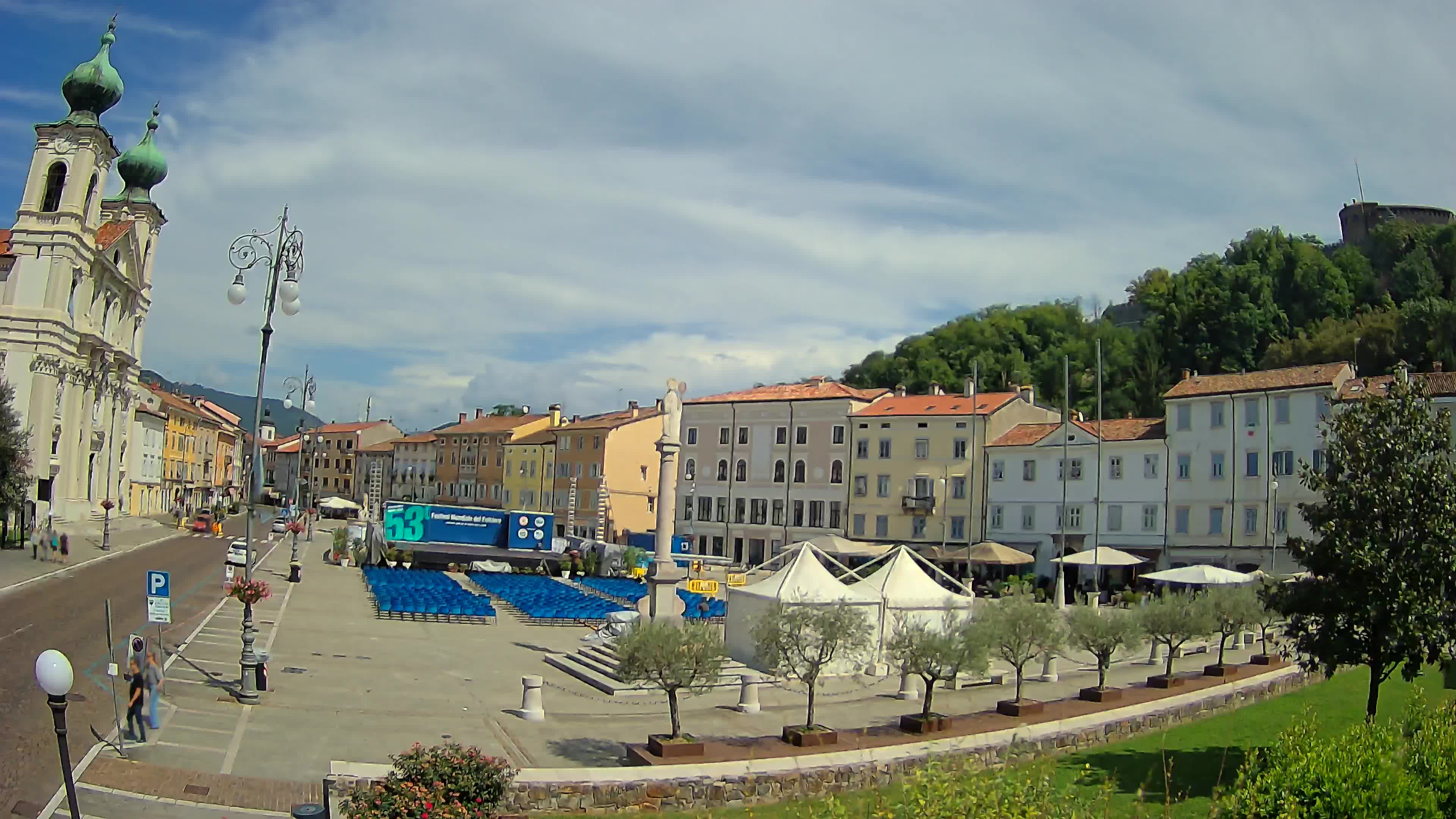 Gorizia – Plaza Vittoria – iglesia de San Pedro. Ignacio