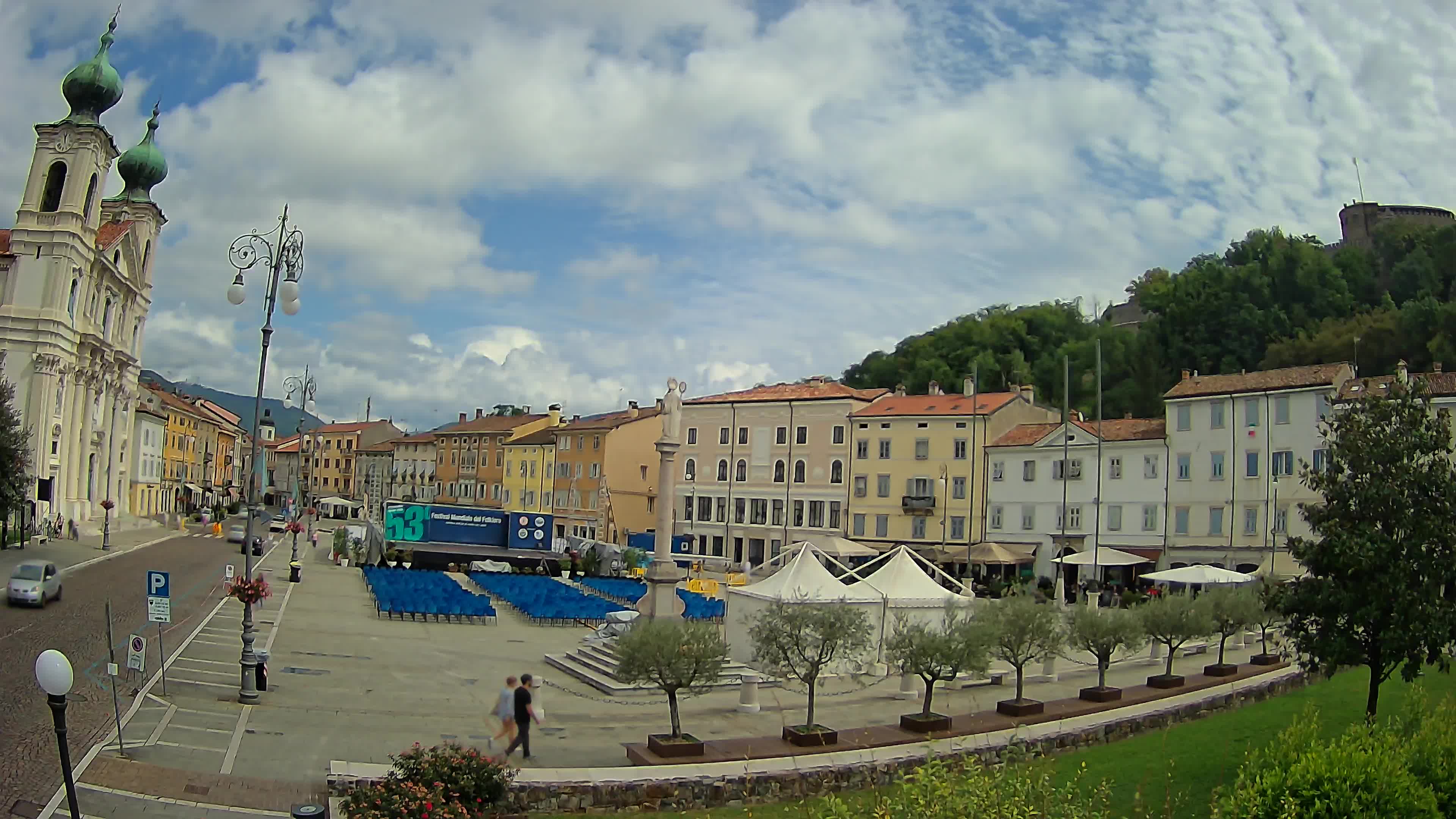 Gorizia – Plaza Vittoria – iglesia de San Pedro. Ignacio