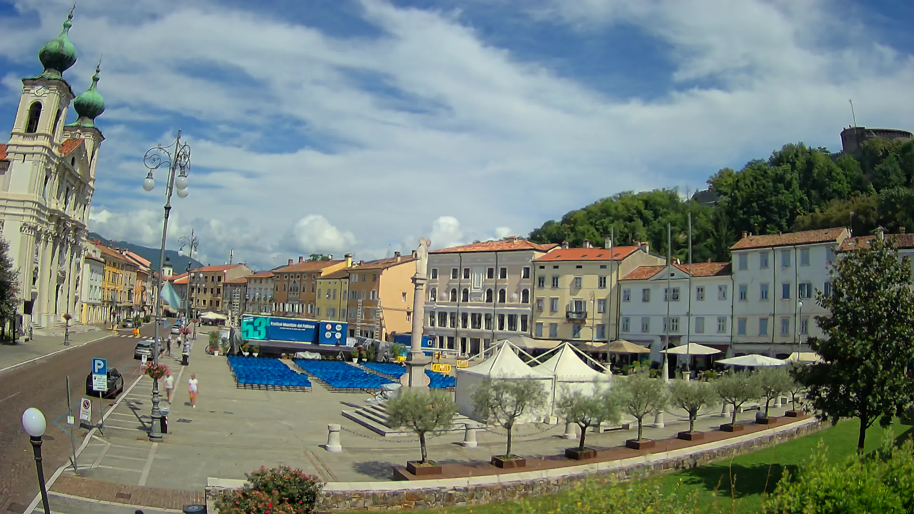 Gorizia – Plaza Vittoria – iglesia de San Pedro. Ignacio