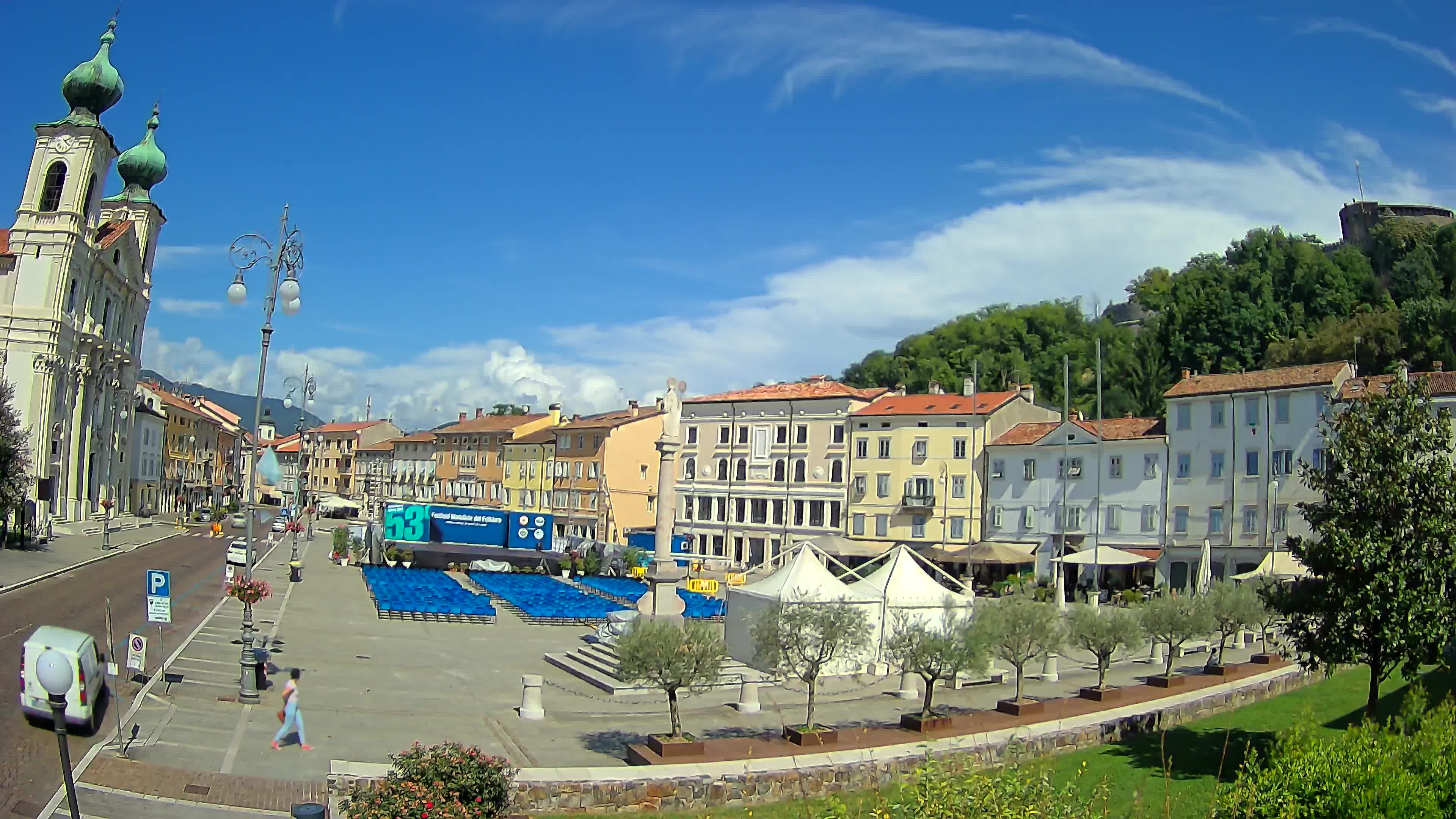 Gorizia Piazza della Vittoria e chiesa di S. Ignazio
