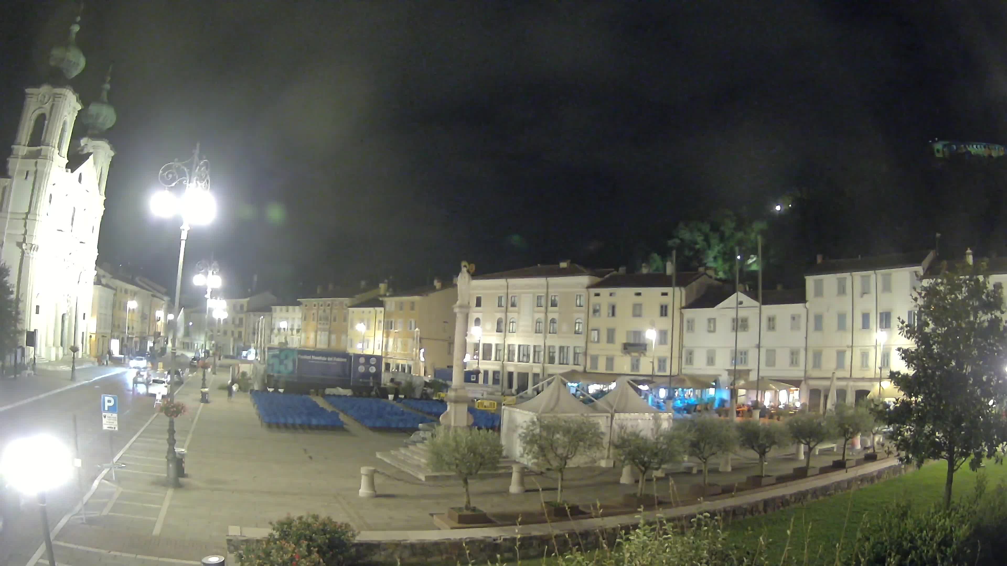 Gorizia – Plaza Vittoria – iglesia de San Pedro. Ignacio