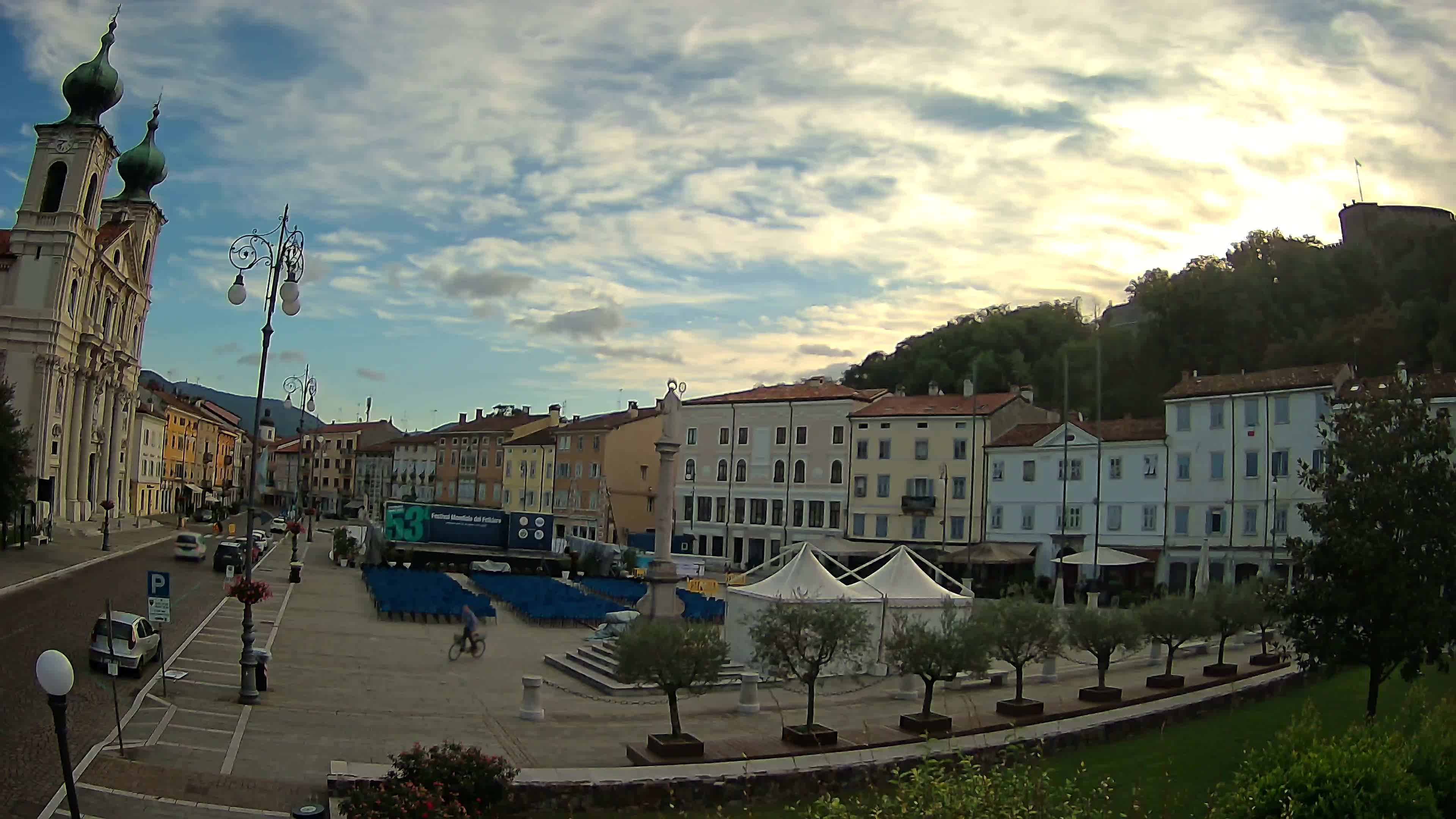 Gorizia Piazza della Vittoria e chiesa di S. Ignazio